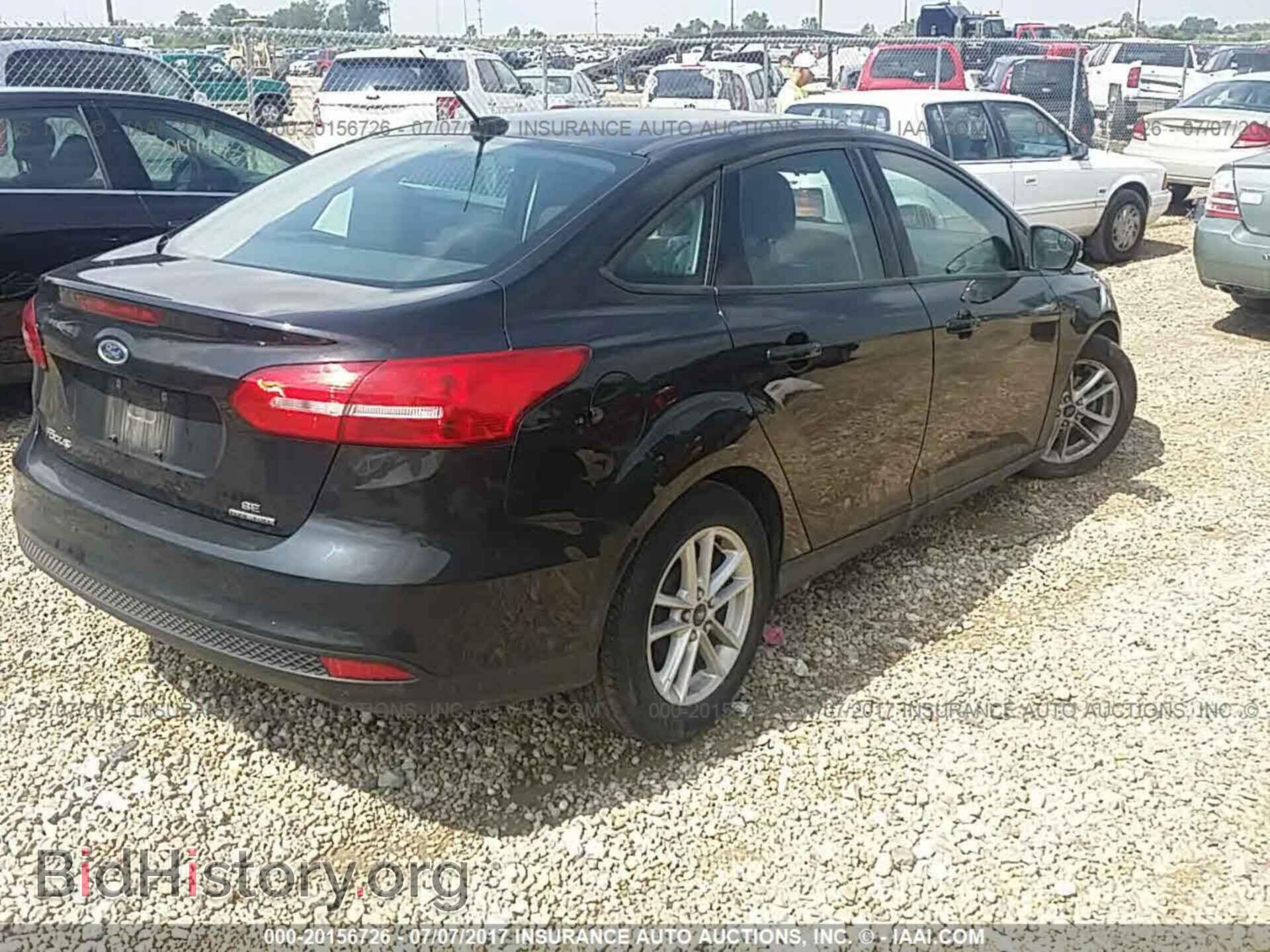 2015 Ford Focus - VIN: 1FADP3F28FL289326 - Photo 4