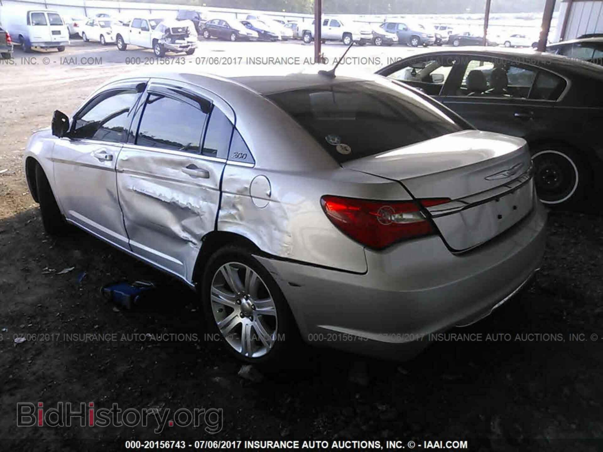 2012 Chrysler 200 - VIN: 1C3CCBBB2CN131442 - Photo 3