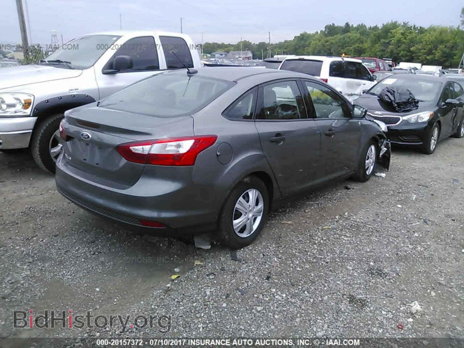 2012 Ford Focus - VIN: 1FAHP3E20CL154209 - Photo 4