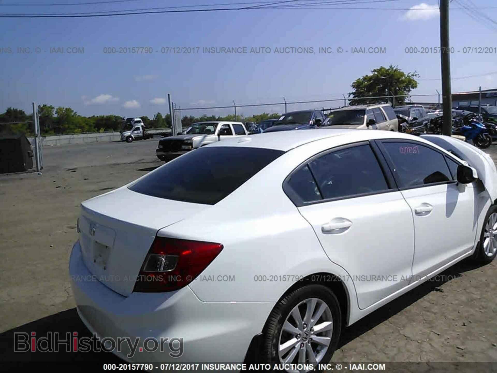 2012 Honda Civic - VIN: 2HGFB2F93CH571280 - Photo 4