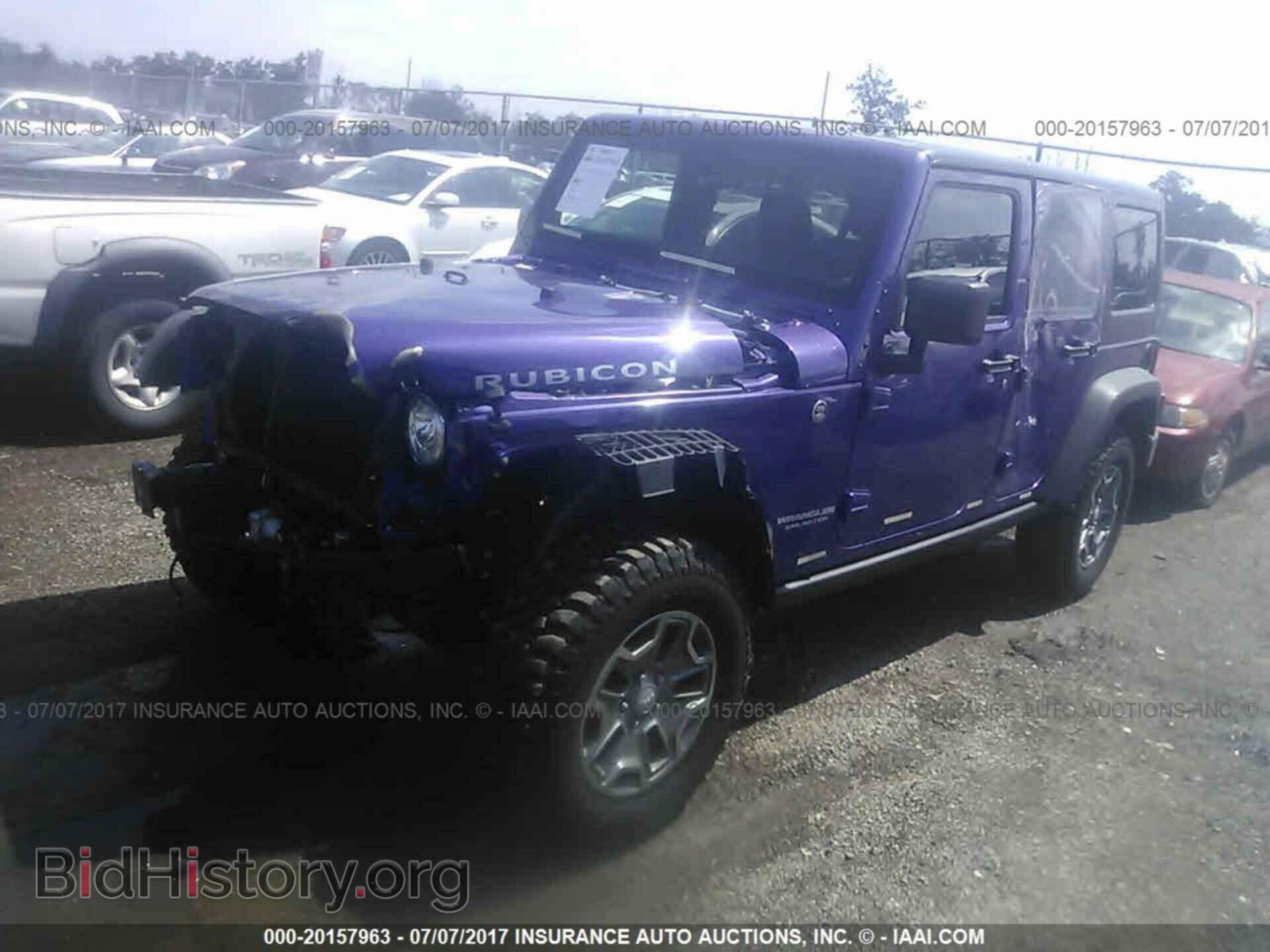 2017 Jeep Wrangler - VIN: 1C4BJWFG7HL626832 - Фото 2