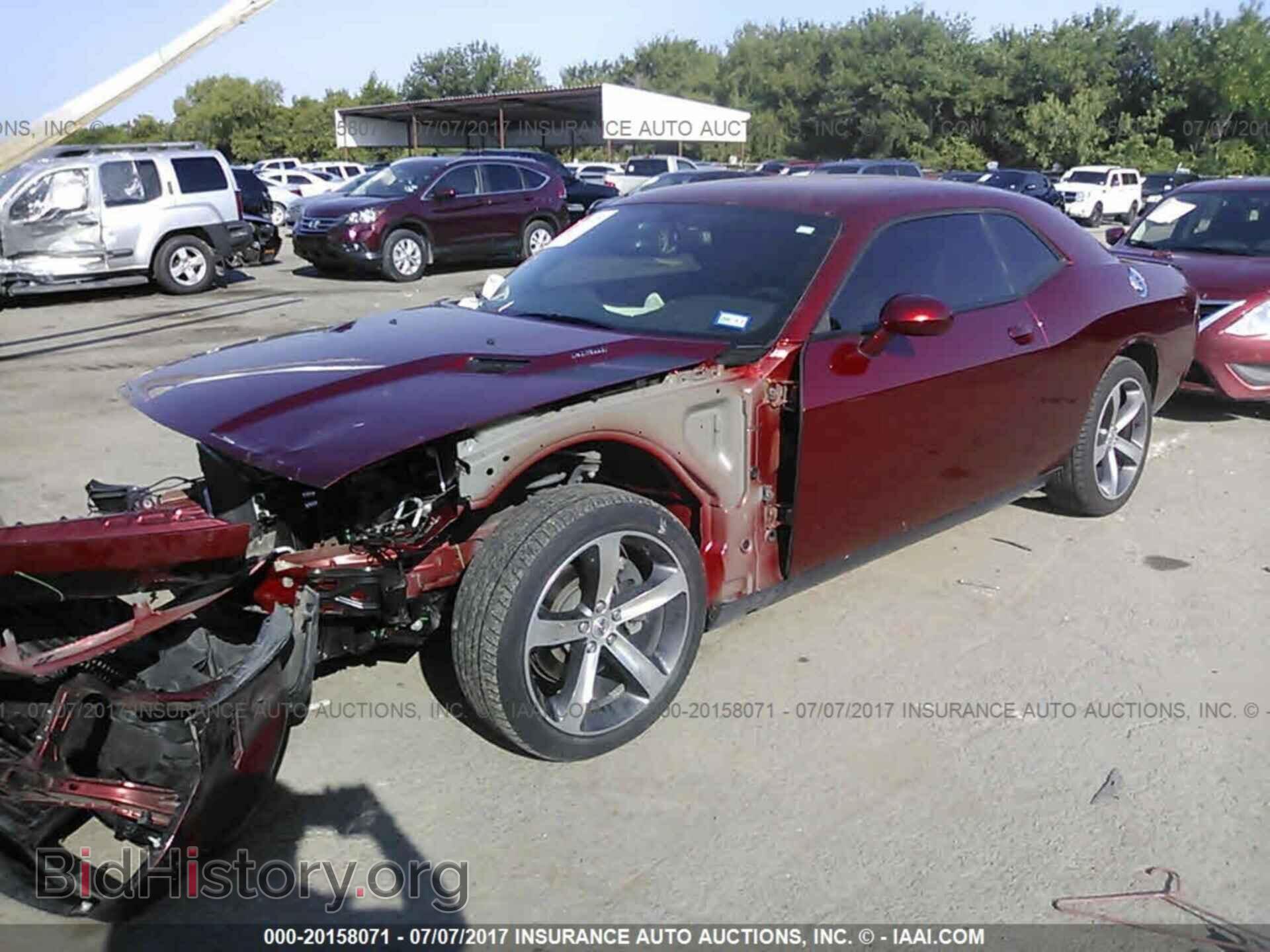 2014 Dodge Challenger - VIN: 2C3CDYBT2EH218729 - Фото 2