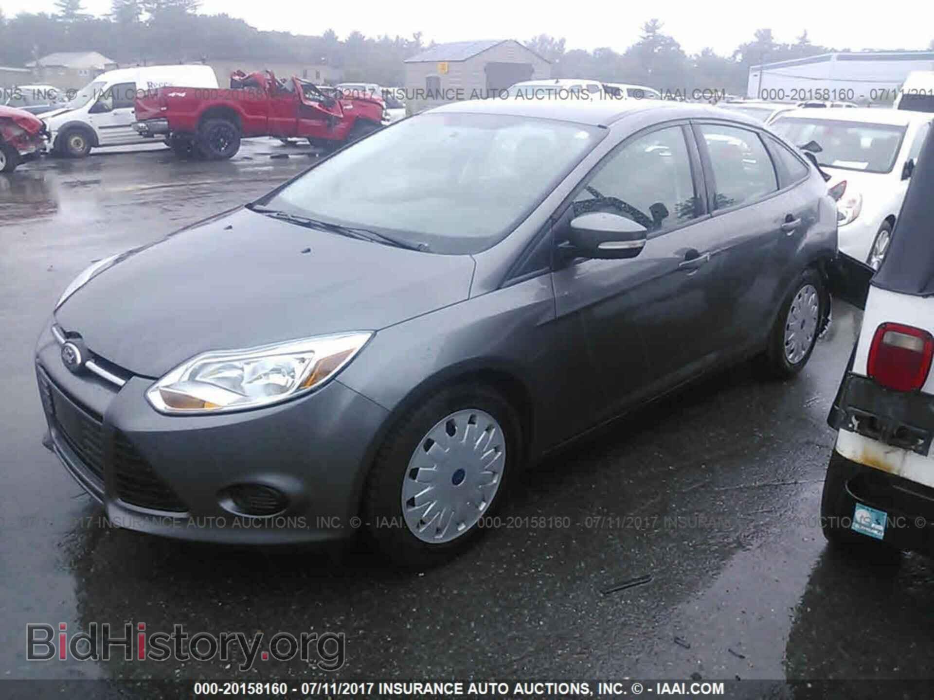 2013 Ford Focus - VIN: 1FADP3F28DL193161 - Photo 2