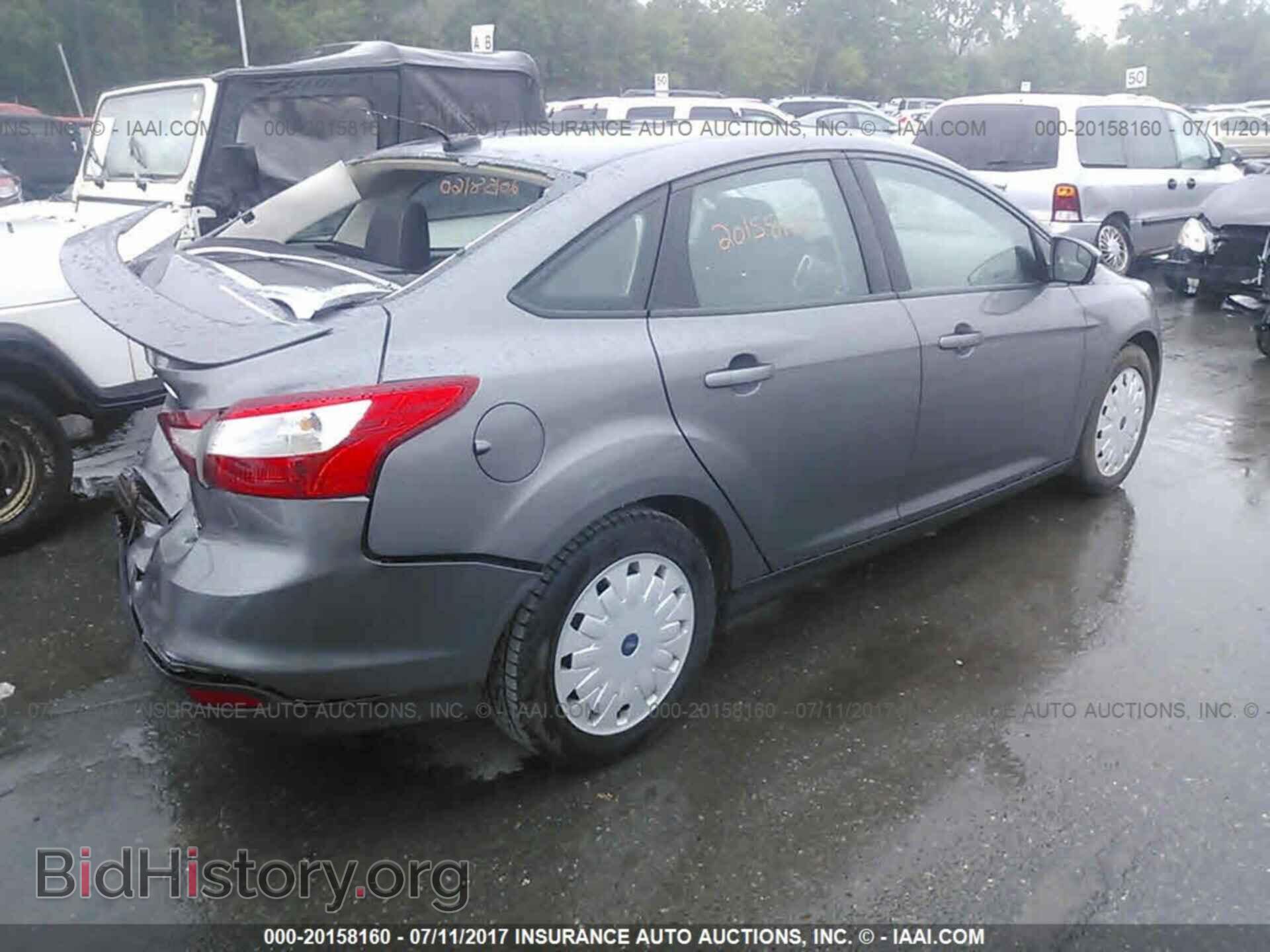 2013 Ford Focus - VIN: 1FADP3F28DL193161 - Photo 4