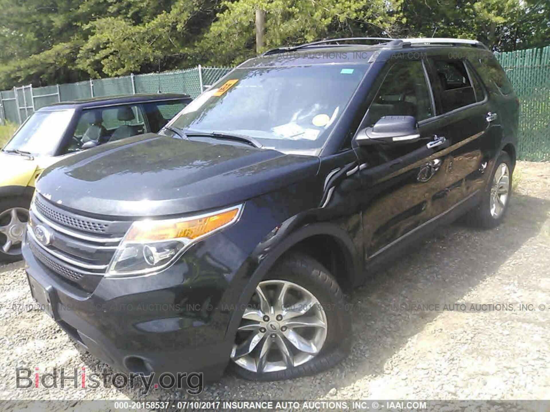 2013 Ford Explorer - VIN: 1FM5K8F89DGB91325 - Photo 2