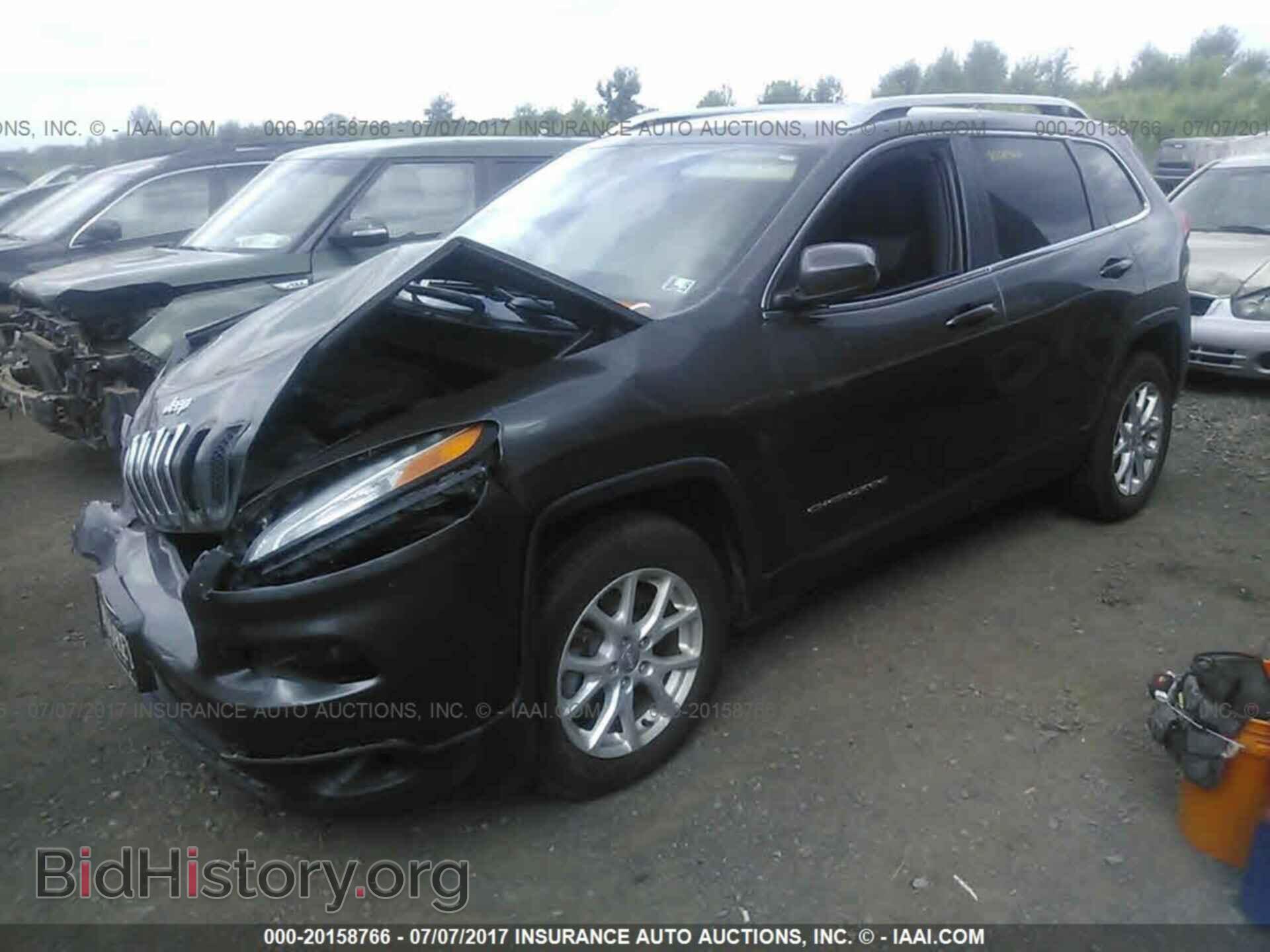 2014 Jeep Cherokee - VIN: 1C4PJMCB9EW138270 - Photo 2