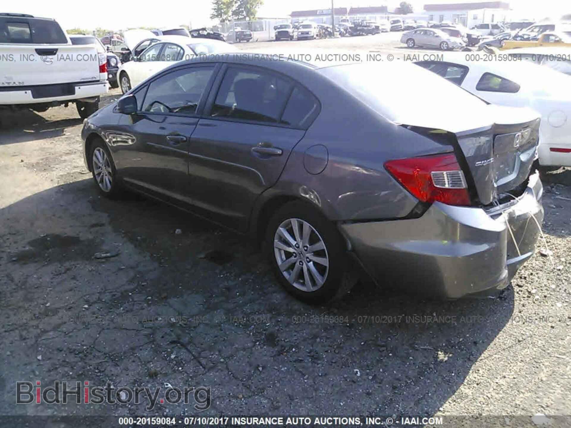2012 Honda Civic - VIN: 2HGFB2F8XCH510032 - Photo 3