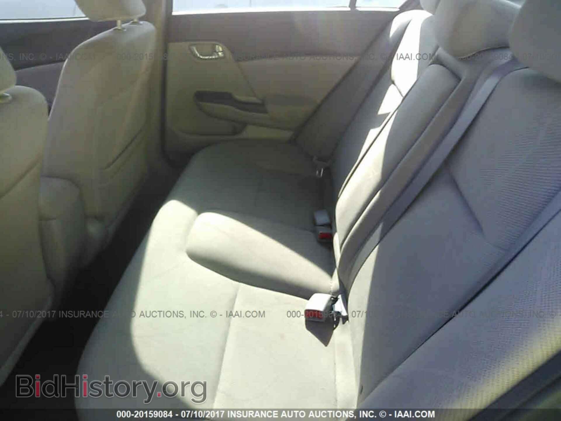 2012 Honda Civic - VIN: 2HGFB2F8XCH510032 - Photo 8