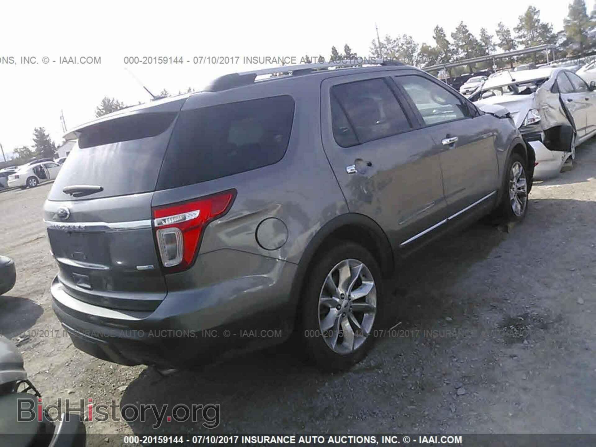 2013 Ford Explorer - VIN: 1FM5K8F84DGB32621 - Photo 4