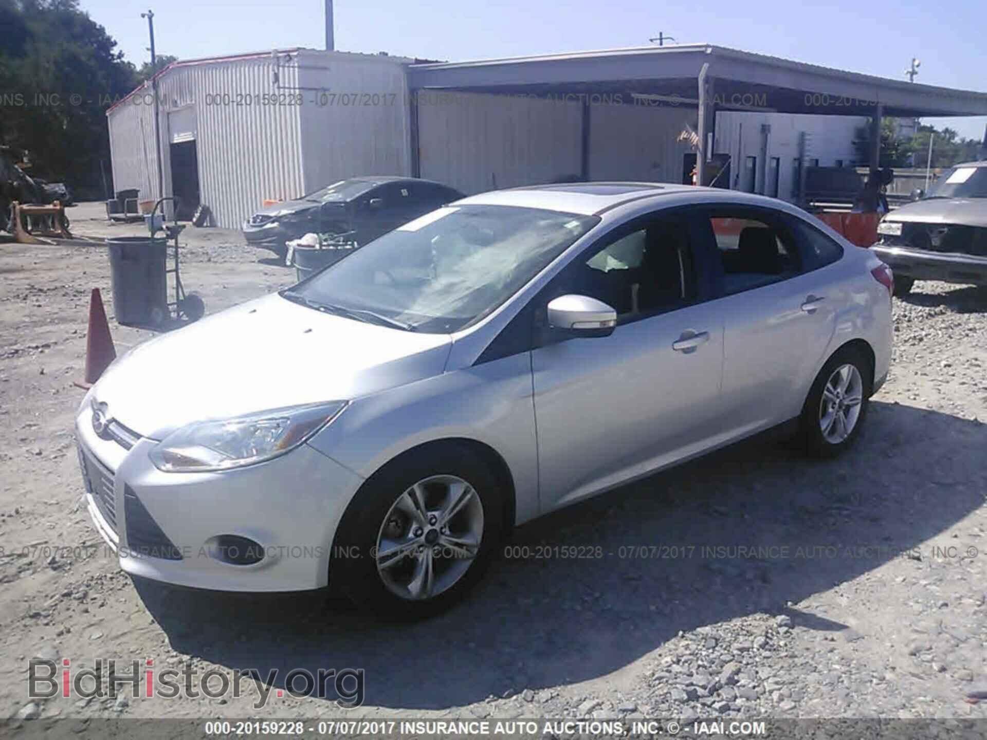 2014 Ford Focus - VIN: 1FADP3F20EL359478 - Photo 2