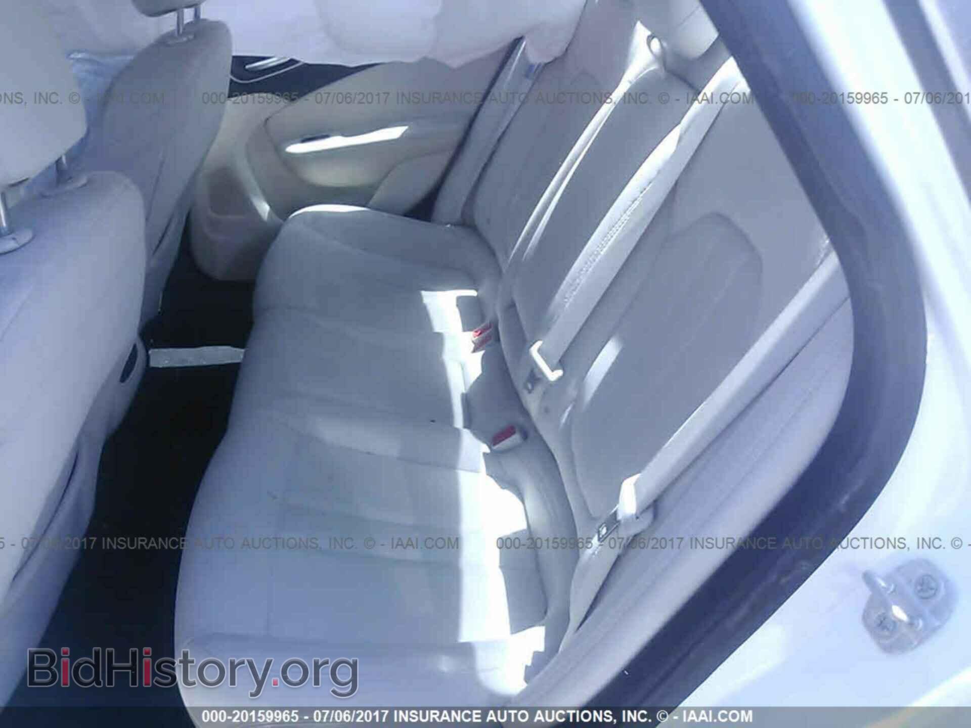2015 Chrysler 200 - VIN: 1C3CCCAB1FN533402 - Фото 8