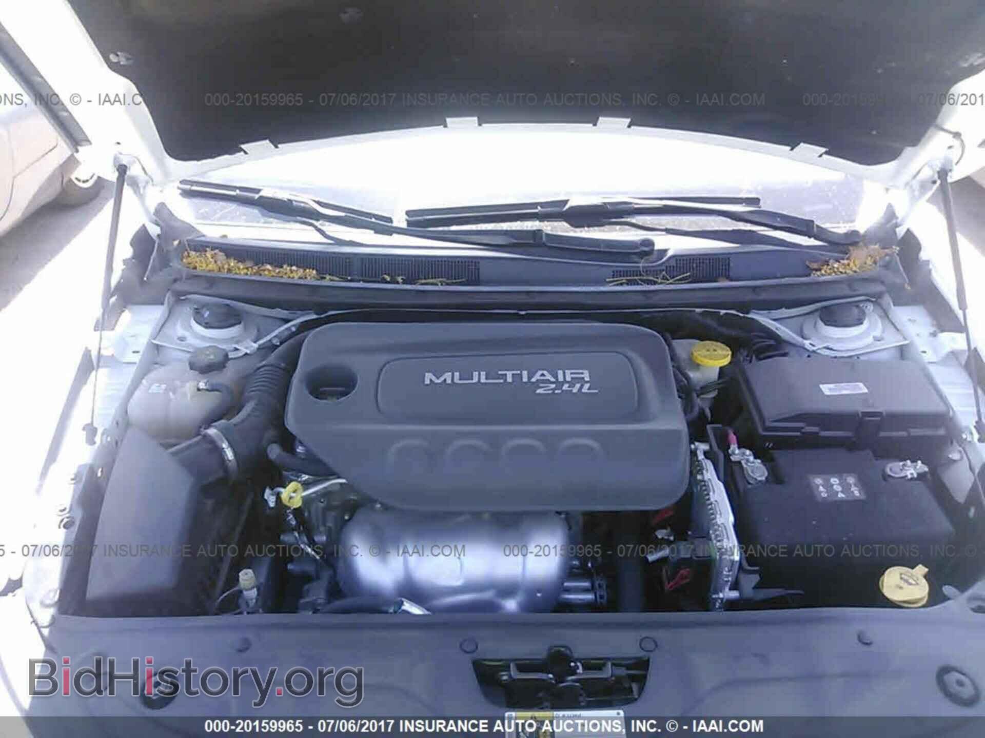 2015 Chrysler 200 - VIN: 1C3CCCAB1FN533402 - Фото 10