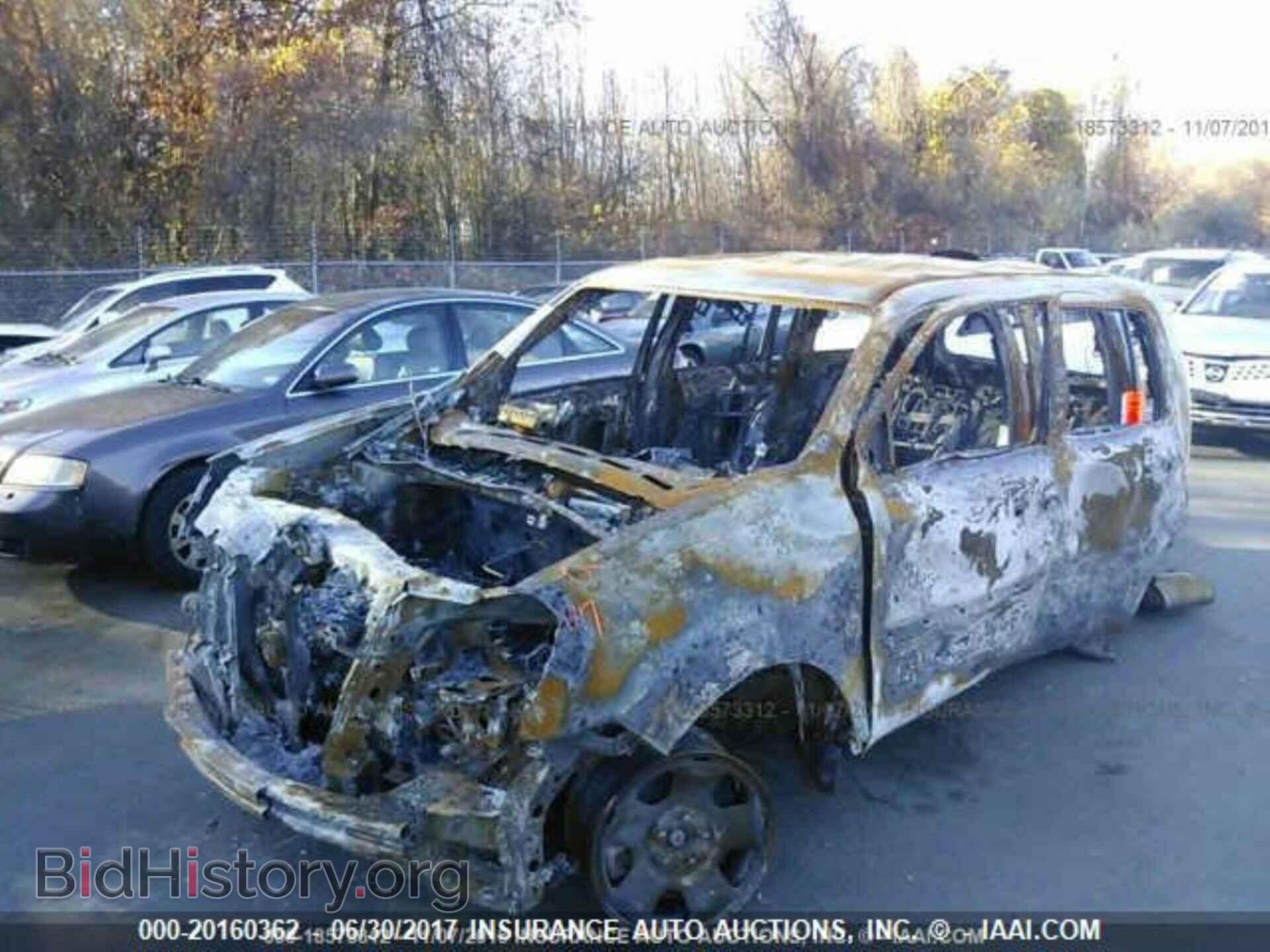 2011 Honda Pilot - VIN: 5FNYF4H24BB078557 - Фото 2