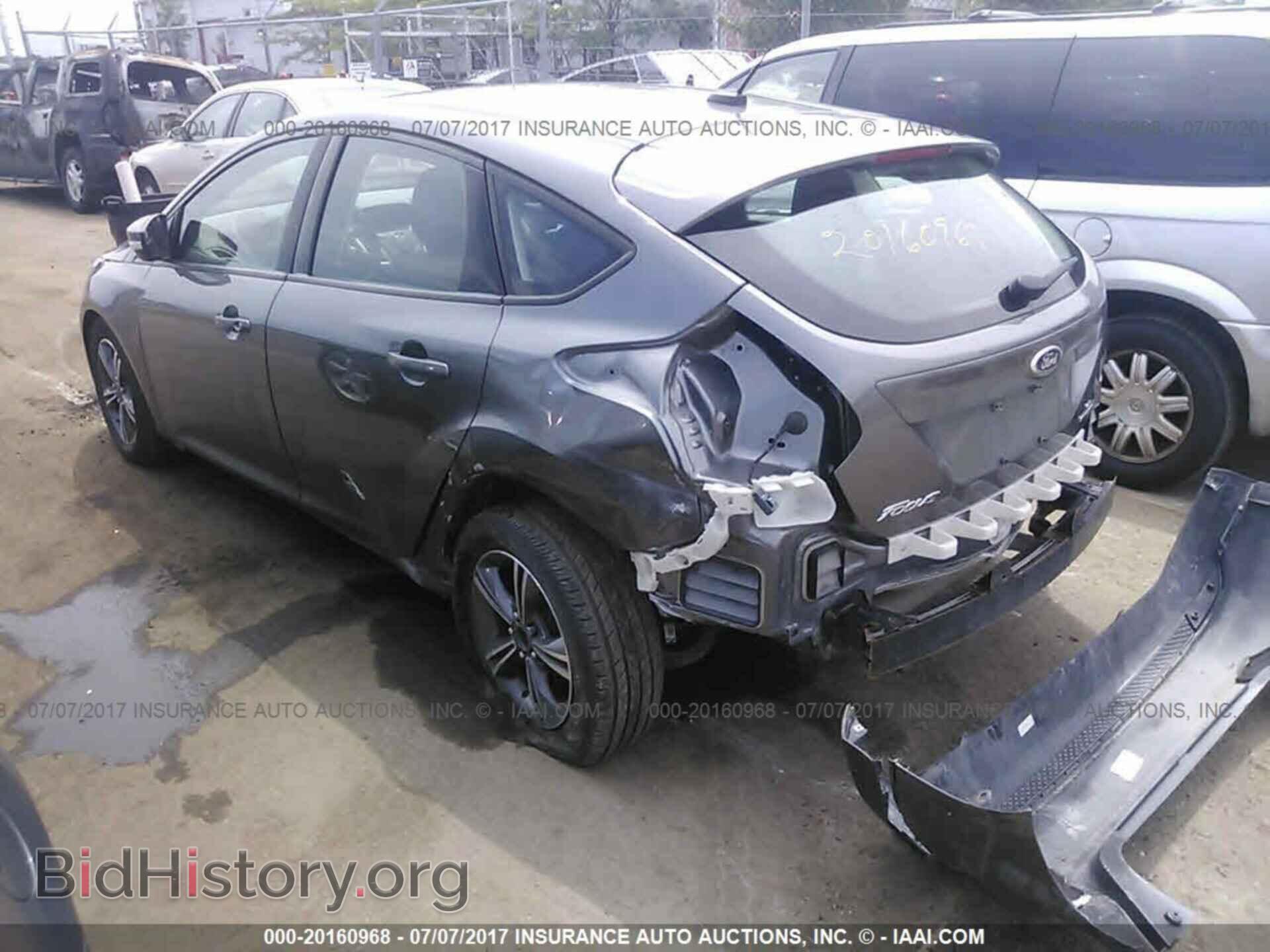 2014 Ford Focus - VIN: 1FADP3K28EL450925 - Фото 3