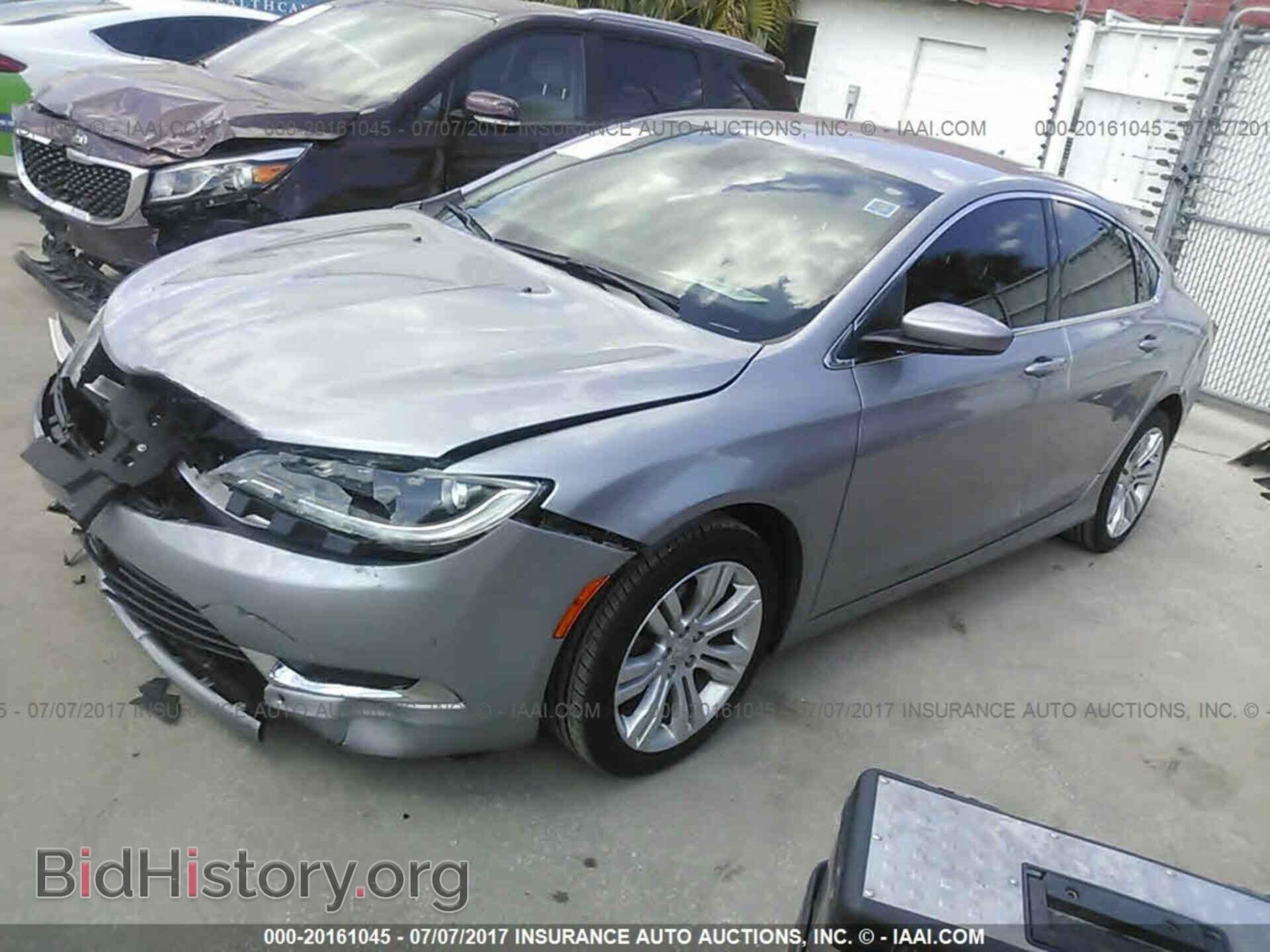 2015 Chrysler 200 - VIN: 1C3CCCAB0FN755221 - Photo 2