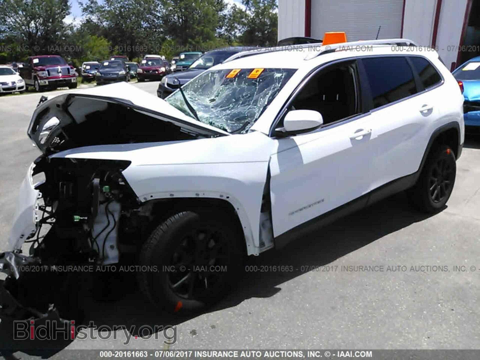 2014 Jeep Cherokee - VIN: 1C4PJMCS0EW286436 - Фото 2