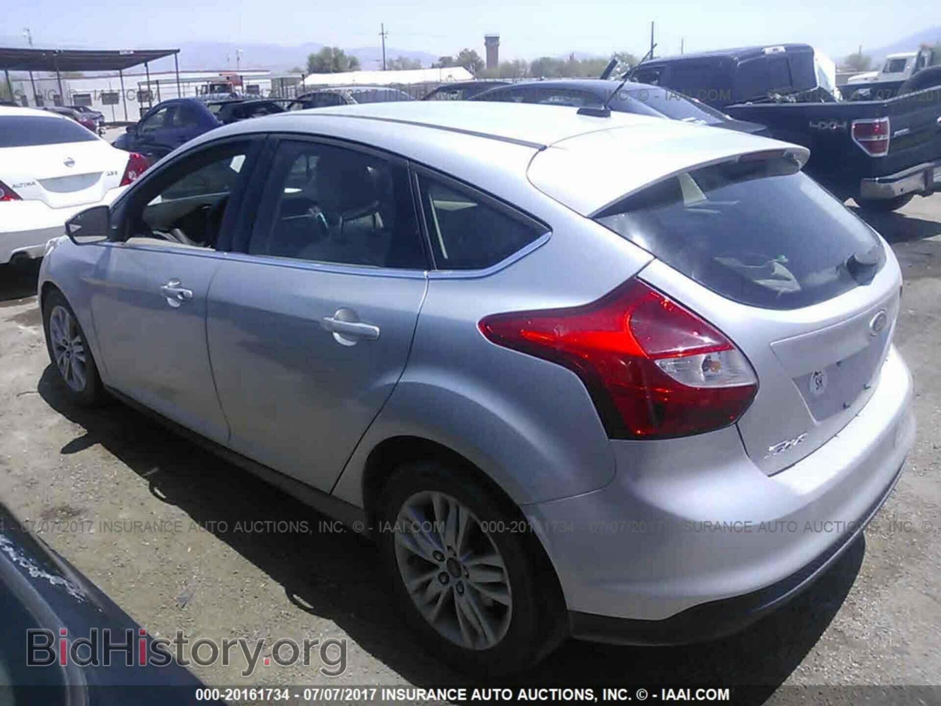 2012 Ford Focus - VIN: 1FAHP3M2XCL349848 - Photo 3