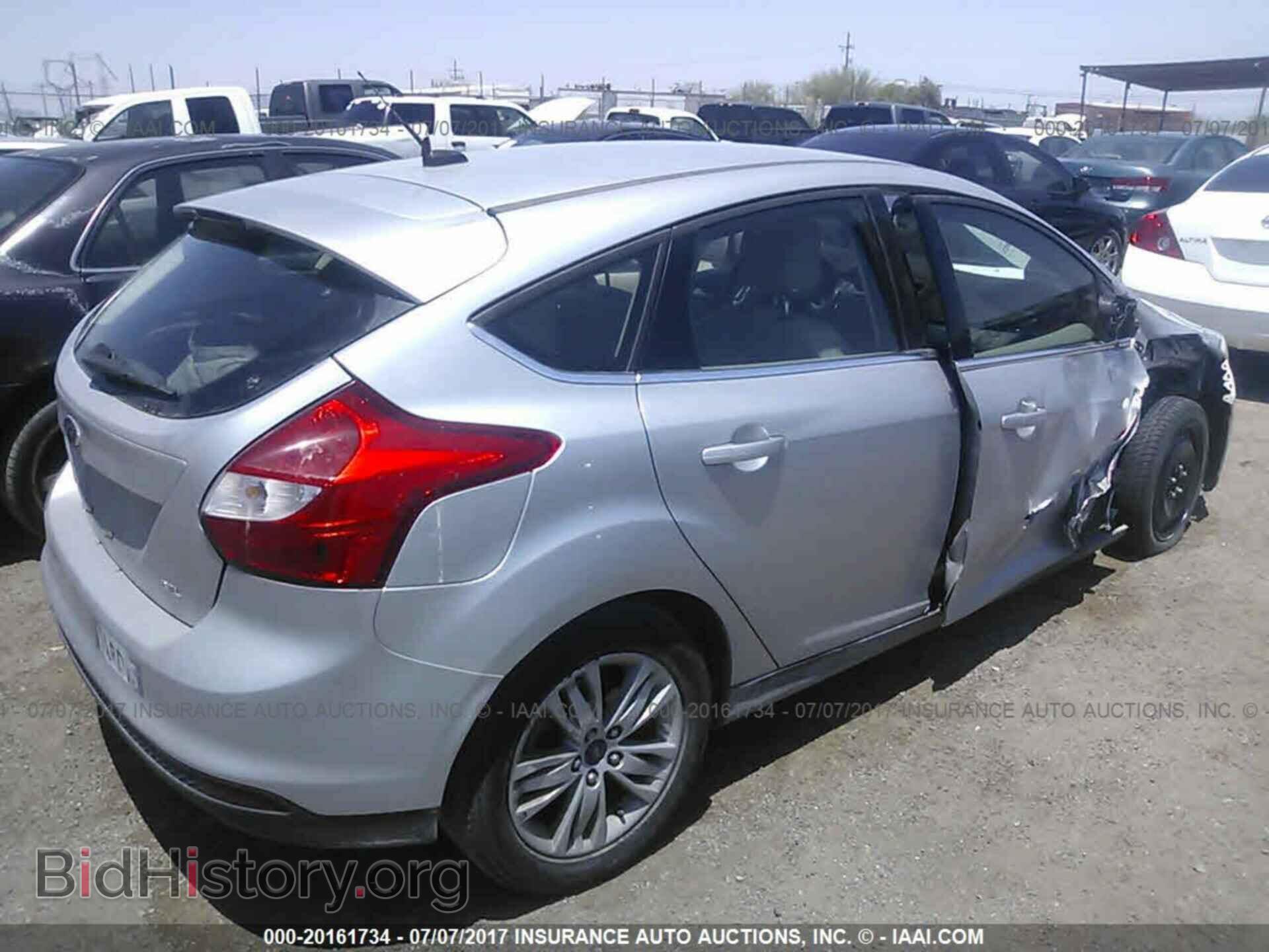 2012 Ford Focus - VIN: 1FAHP3M2XCL349848 - Photo 4