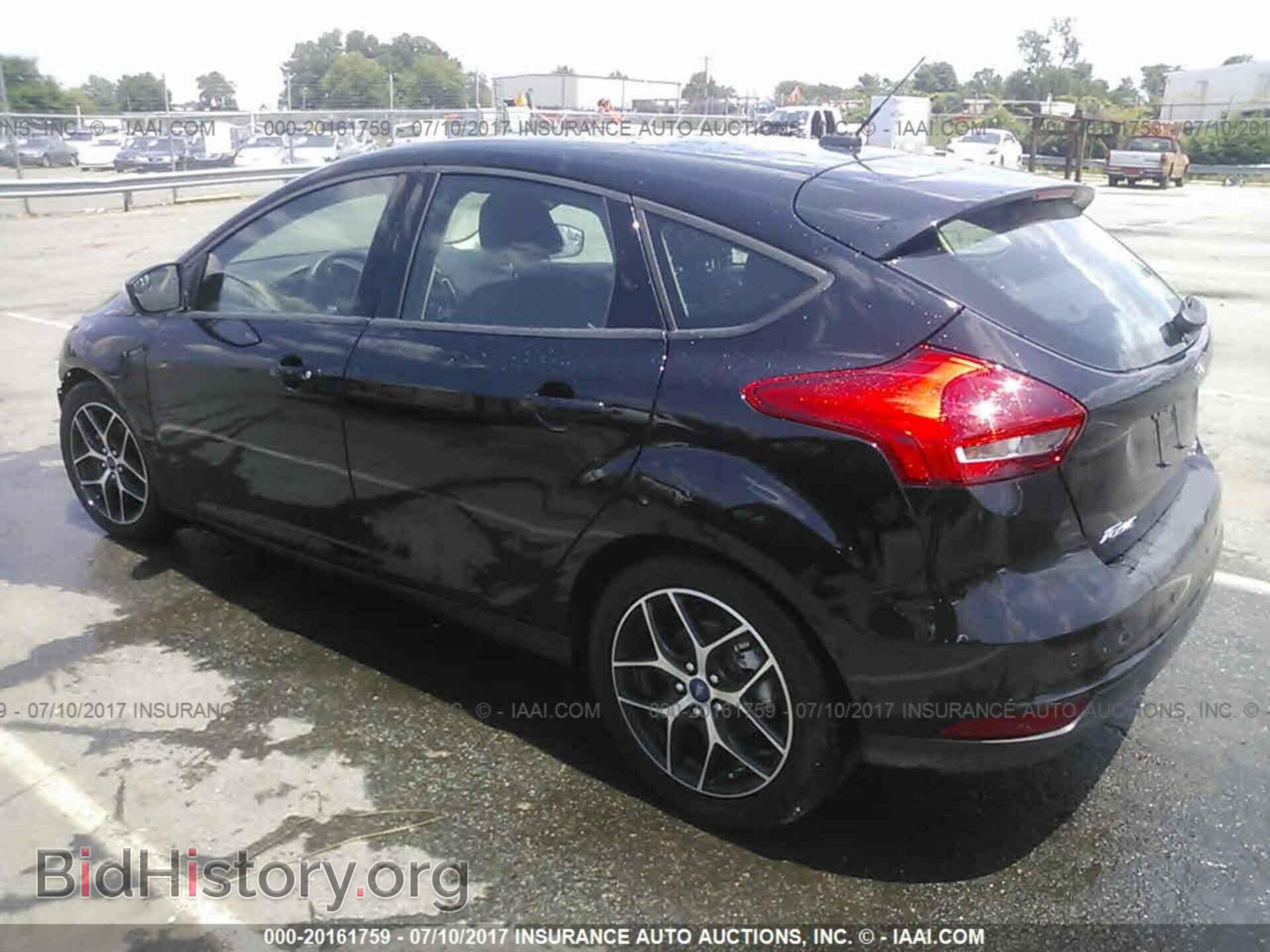 2017 Ford Focus - VIN: 1FADP3M29HL227617 - Photo 3