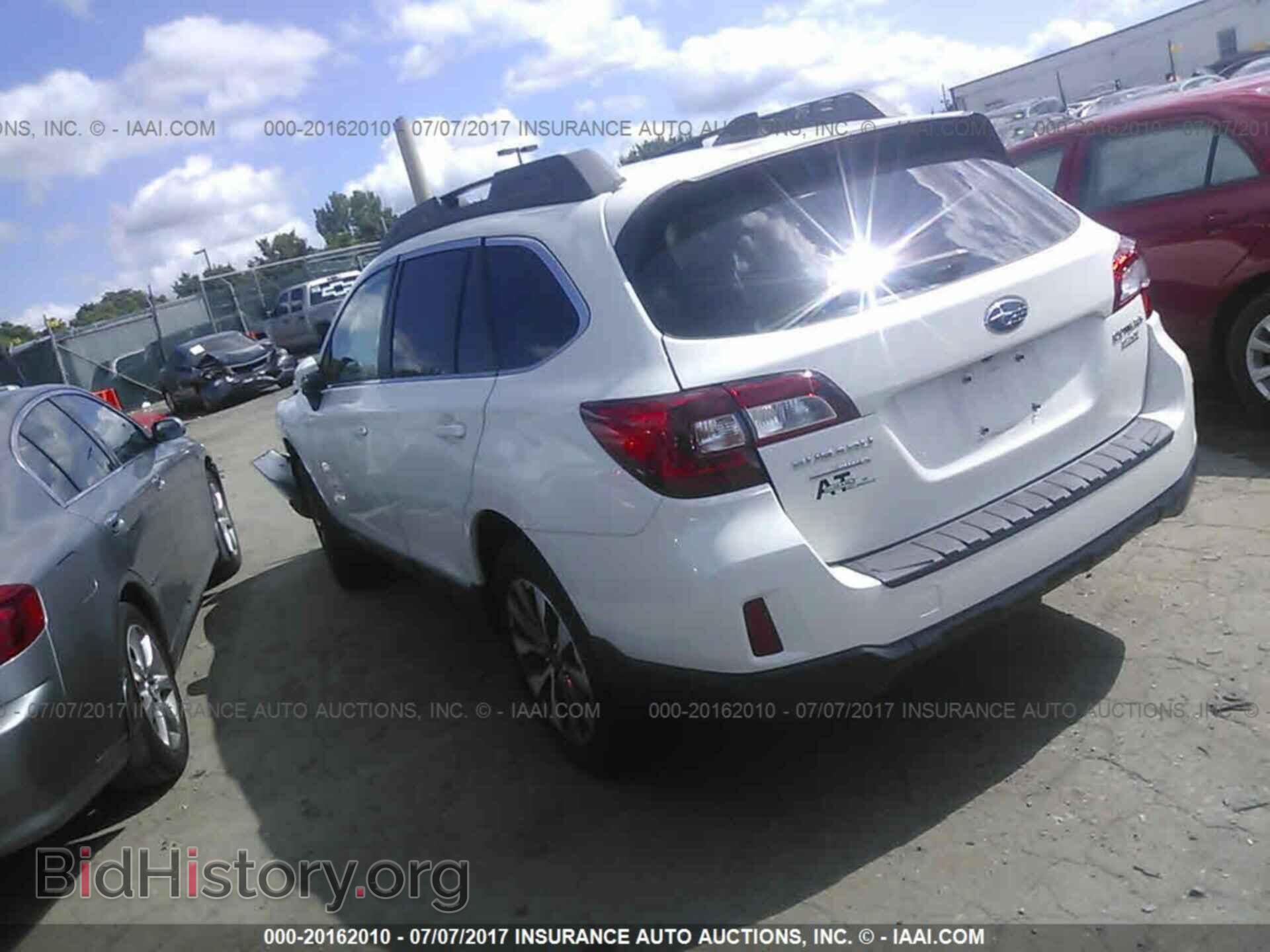 2016 Subaru Outback - VIN: 4S4BSANC4G3349632 - Фото 3