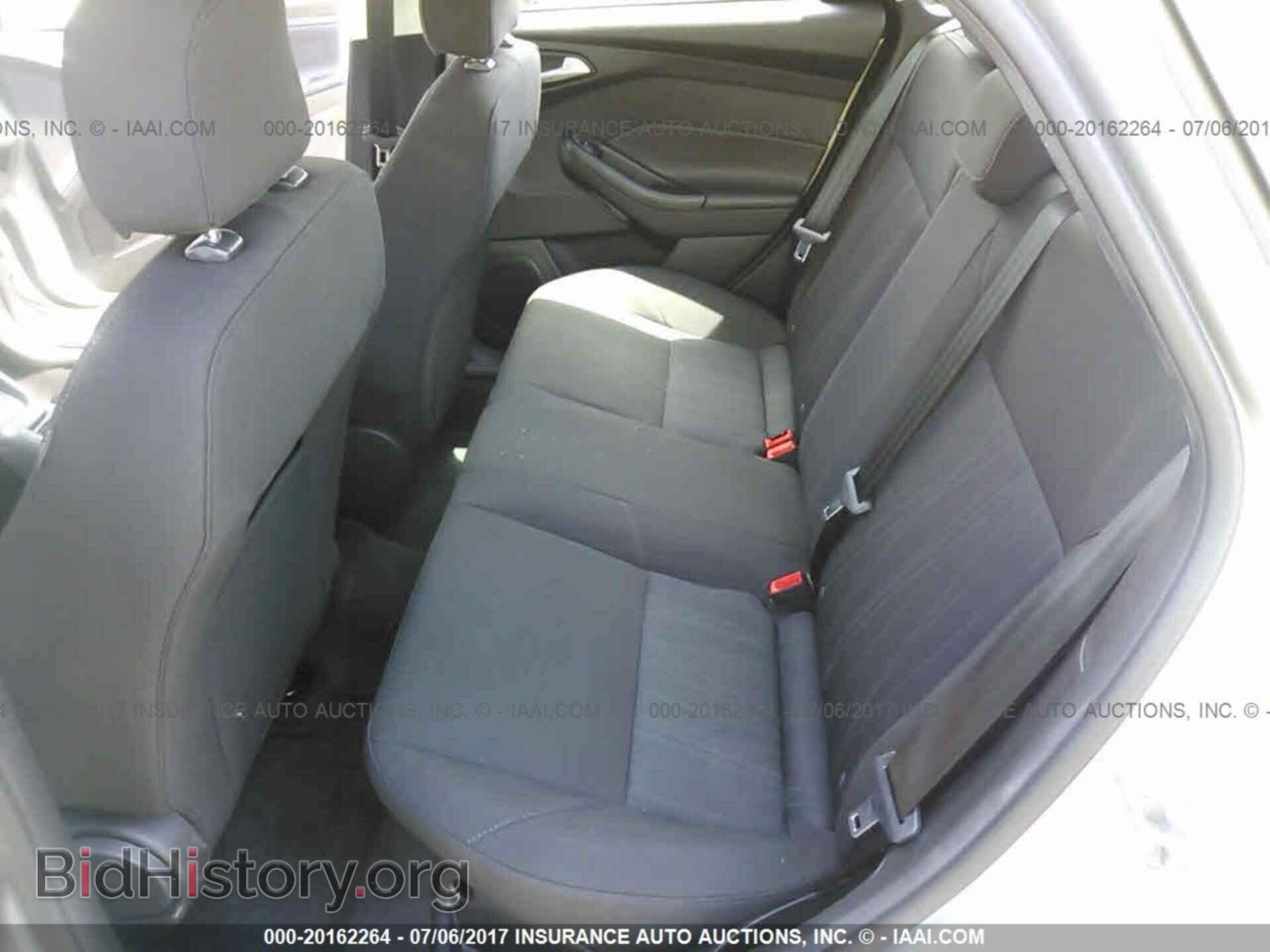 2017 Ford Focus - VIN: 1FADP3F25HL295698 - Photo 8