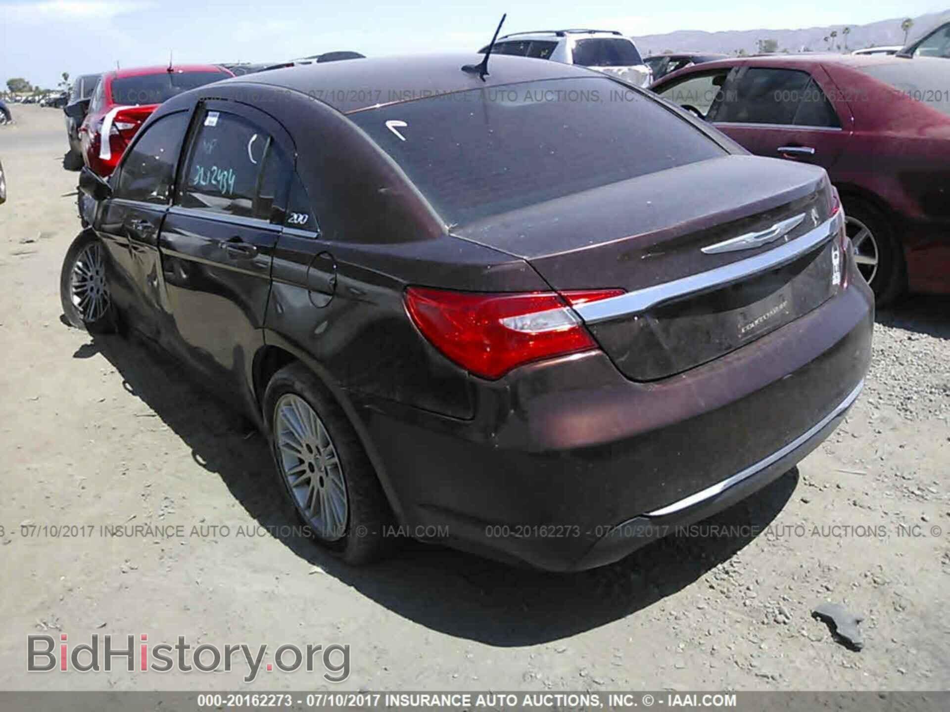2013 Chrysler 200 - VIN: 1C3CCBBB3DN545458 - Фото 3