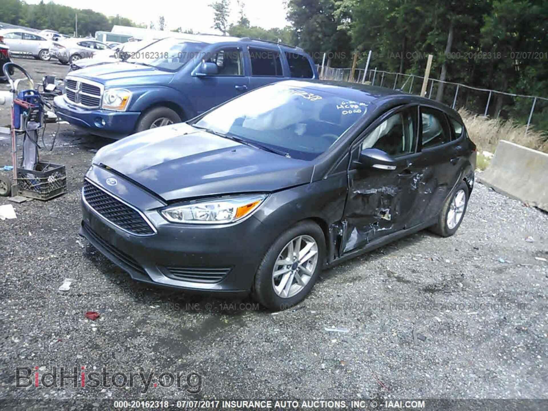 2016 Ford Focus - VIN: 1FADP3K27GL390090 - Фото 2