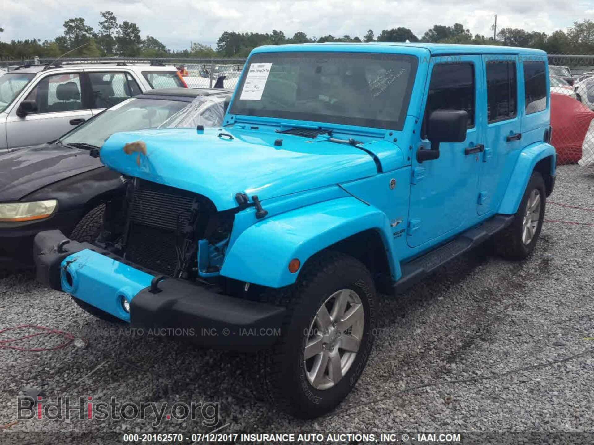 2017 Jeep Wrangler - VIN: 1C4HJWEG3HL585806 - Фото 2