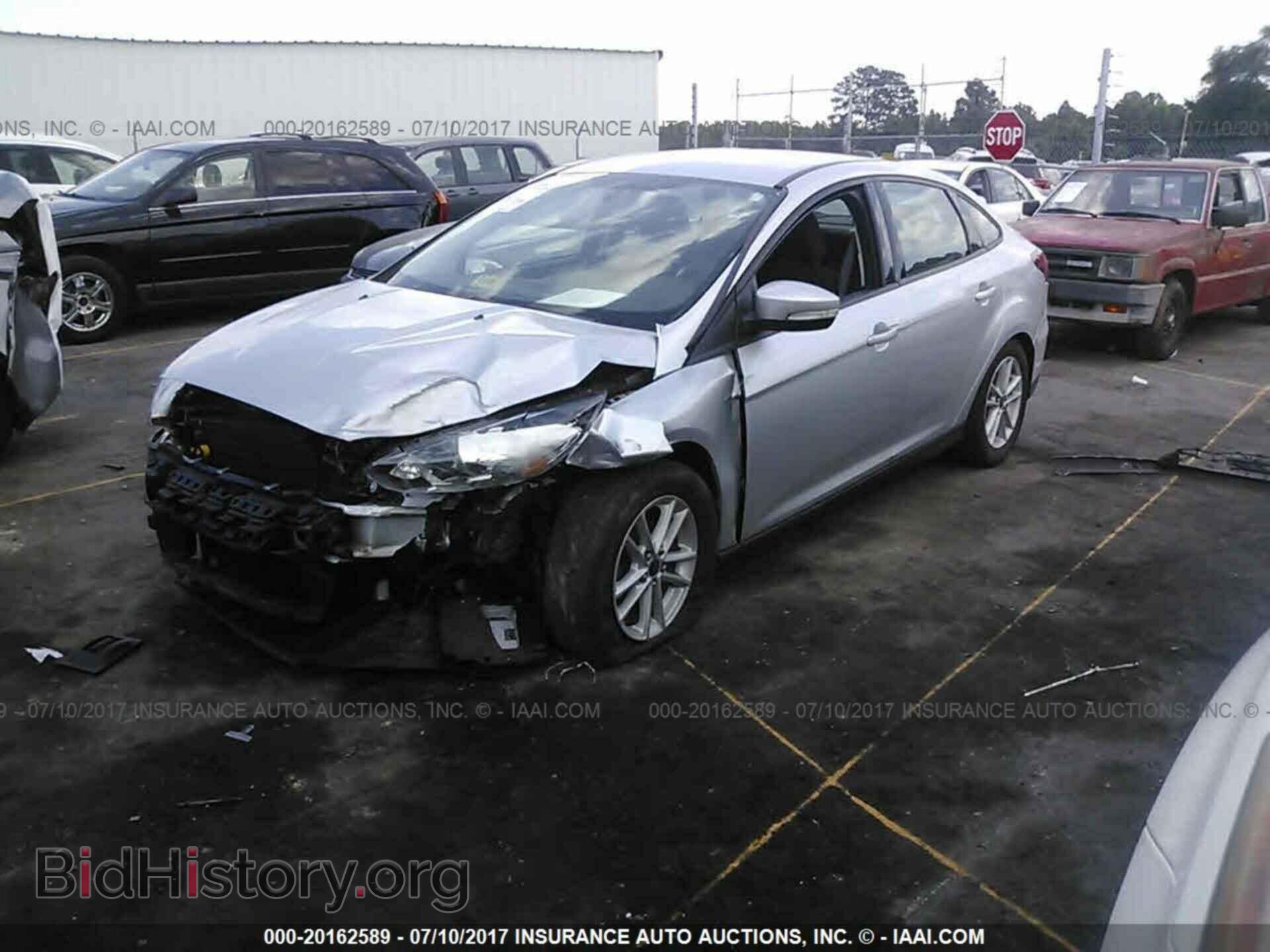 2015 Ford Focus - VIN: 1FADP3F26FL238987 - Photo 2