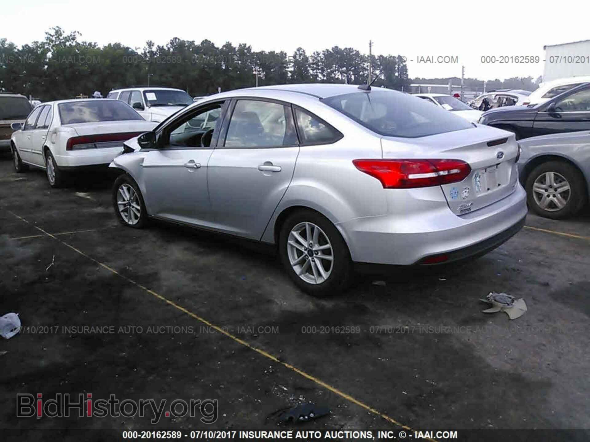 2015 Ford Focus - VIN: 1FADP3F26FL238987 - Photo 3
