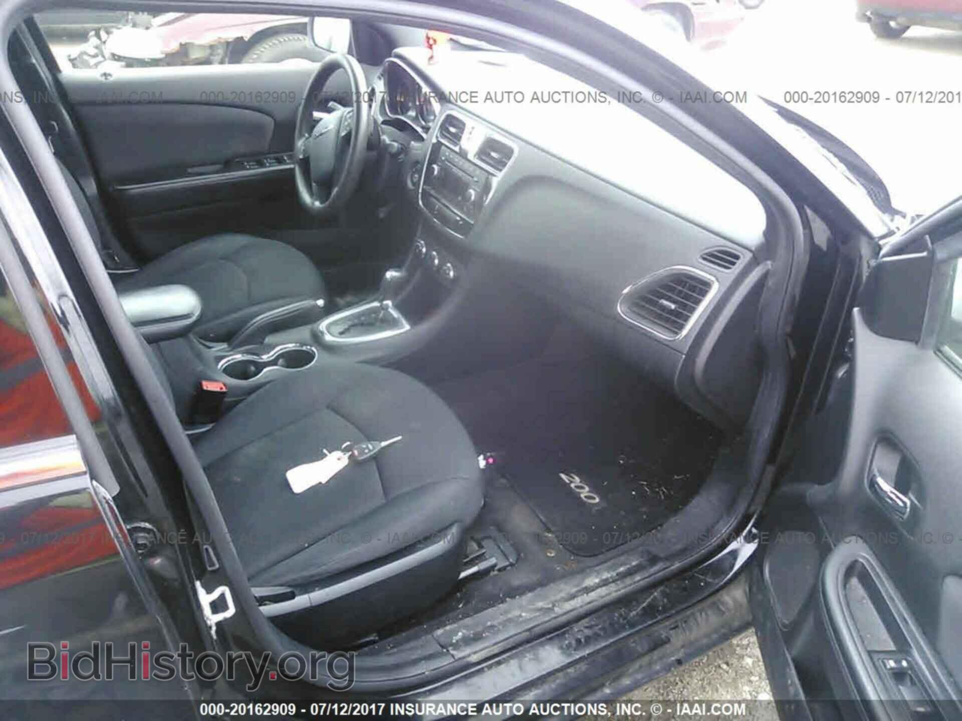 2012 Chrysler 200 - VIN: 1C3CCBAB4CN281750 - Photo 5