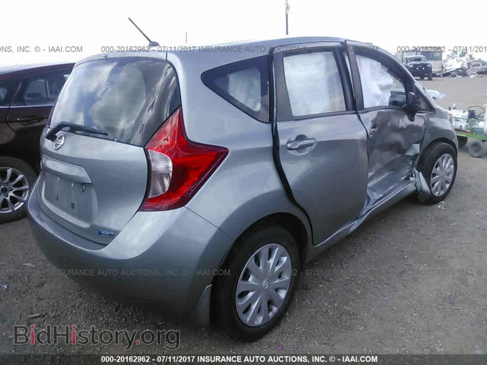 2015 Nissan Versa note - VIN: 3N1CE2CP1FL394433 - Photo 4