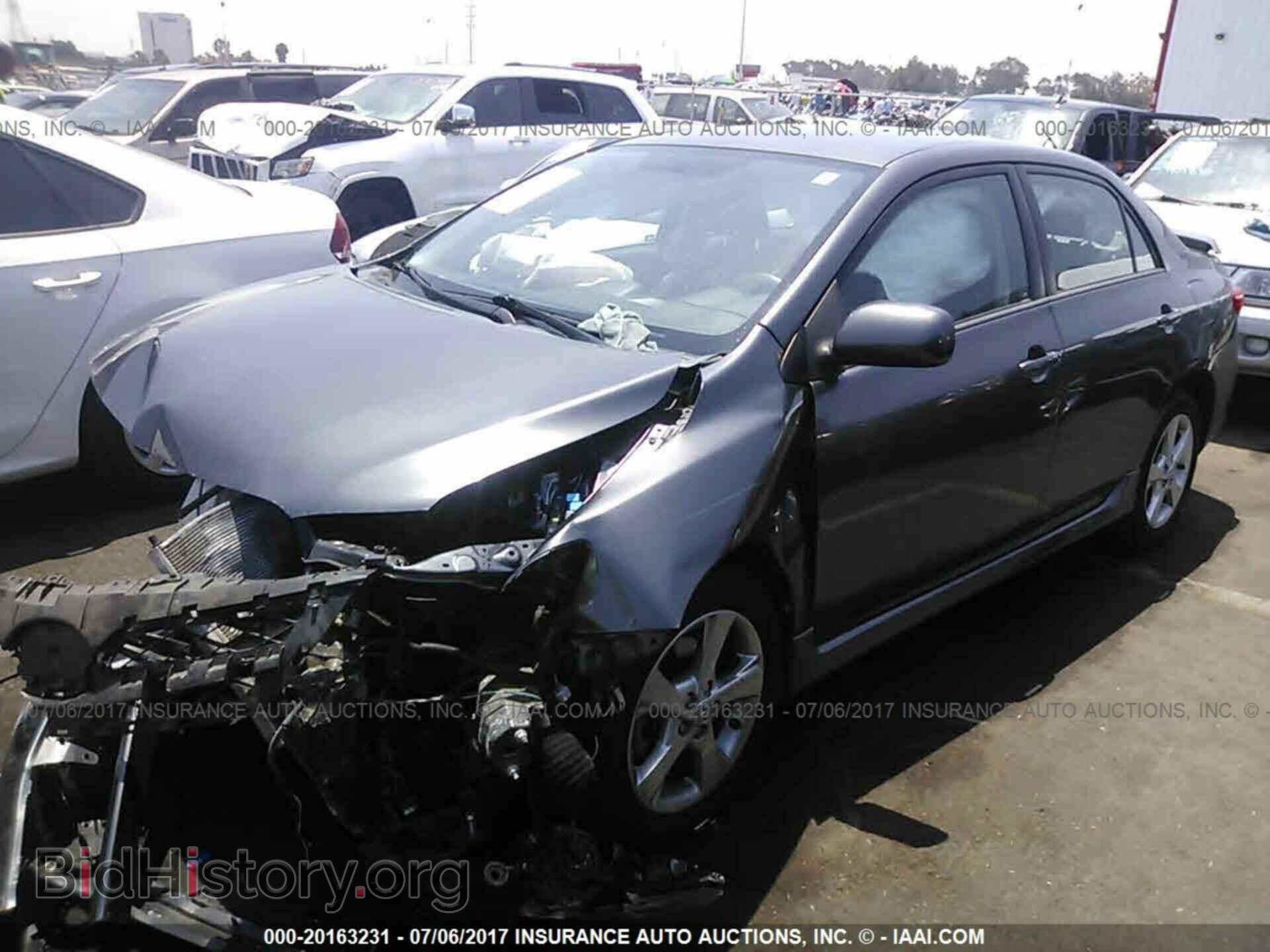 2013 Toyota Corolla - VIN: 5YFBU4EE2DP091678 - Фото 2