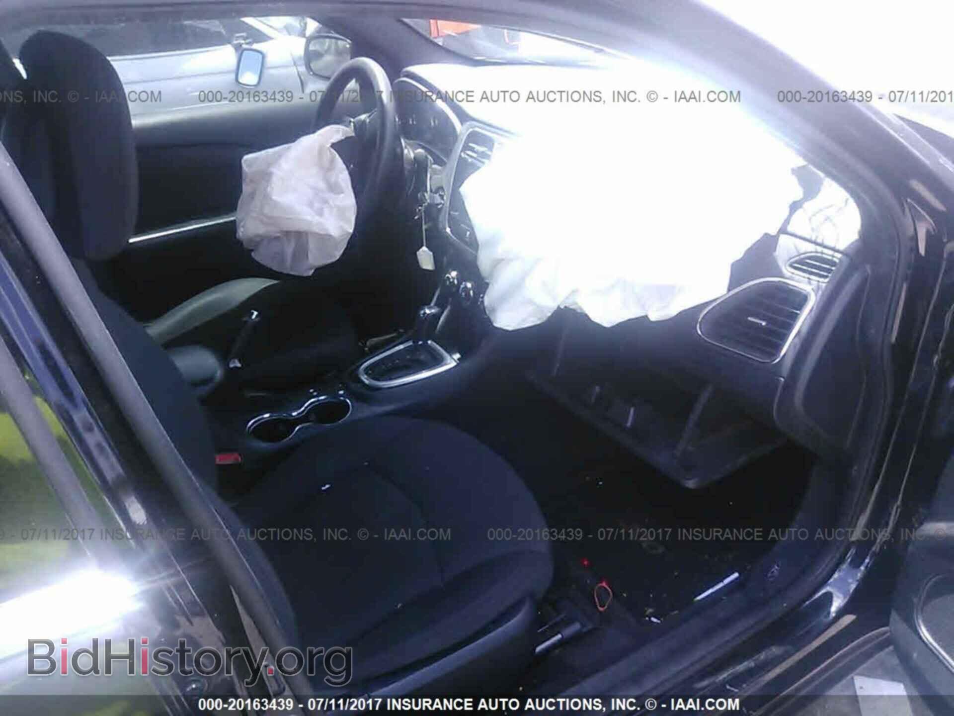 2012 Chrysler 200 - VIN: 1C3CCBAB3CN330274 - Фото 5