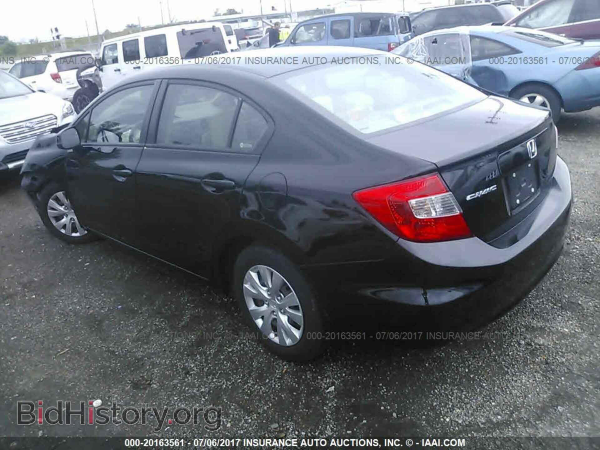 2012 Honda Civic - VIN: 19XFB2F58CE059408 - Photo 3