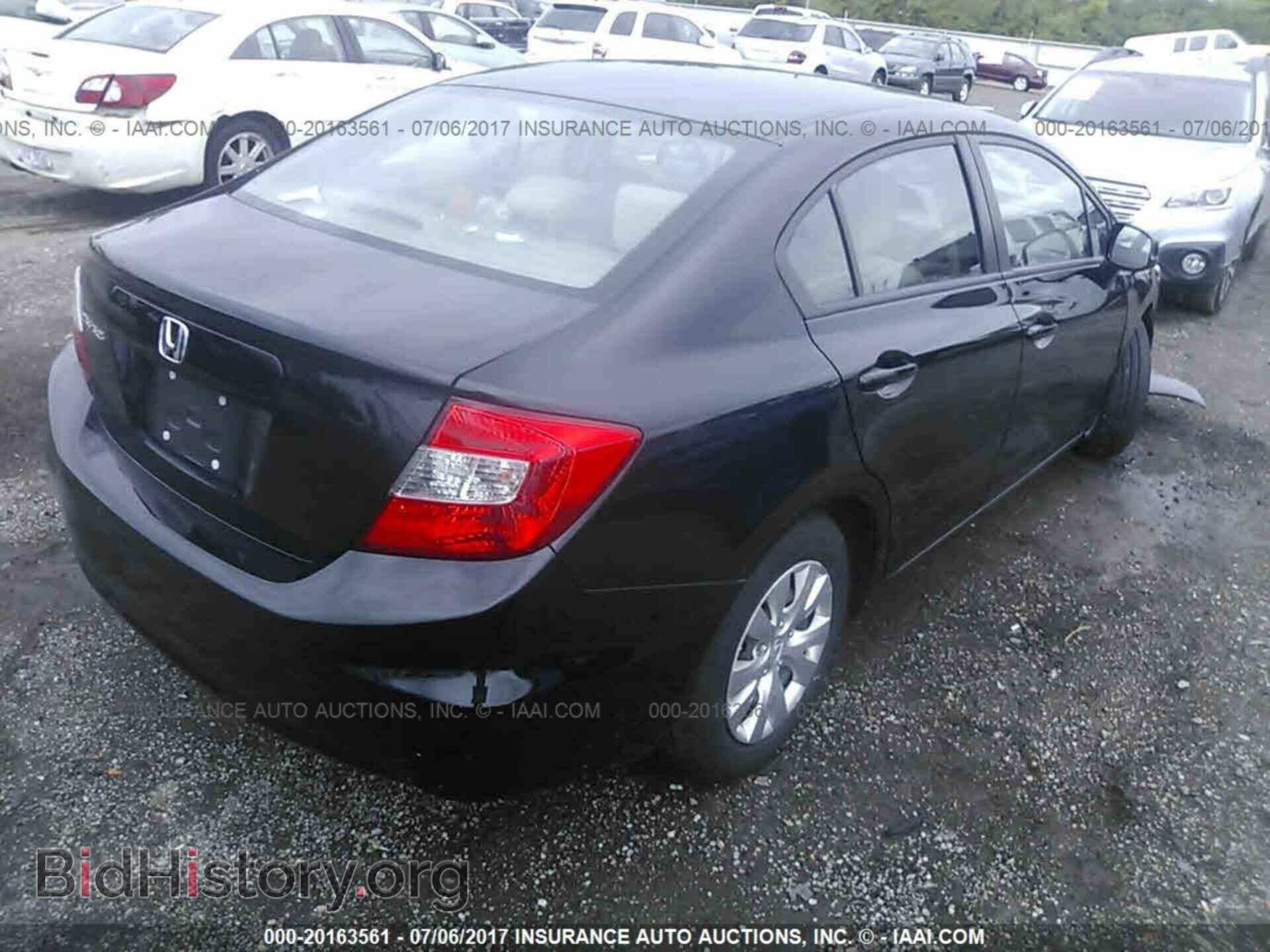 2012 Honda Civic - VIN: 19XFB2F58CE059408 - Photo 4