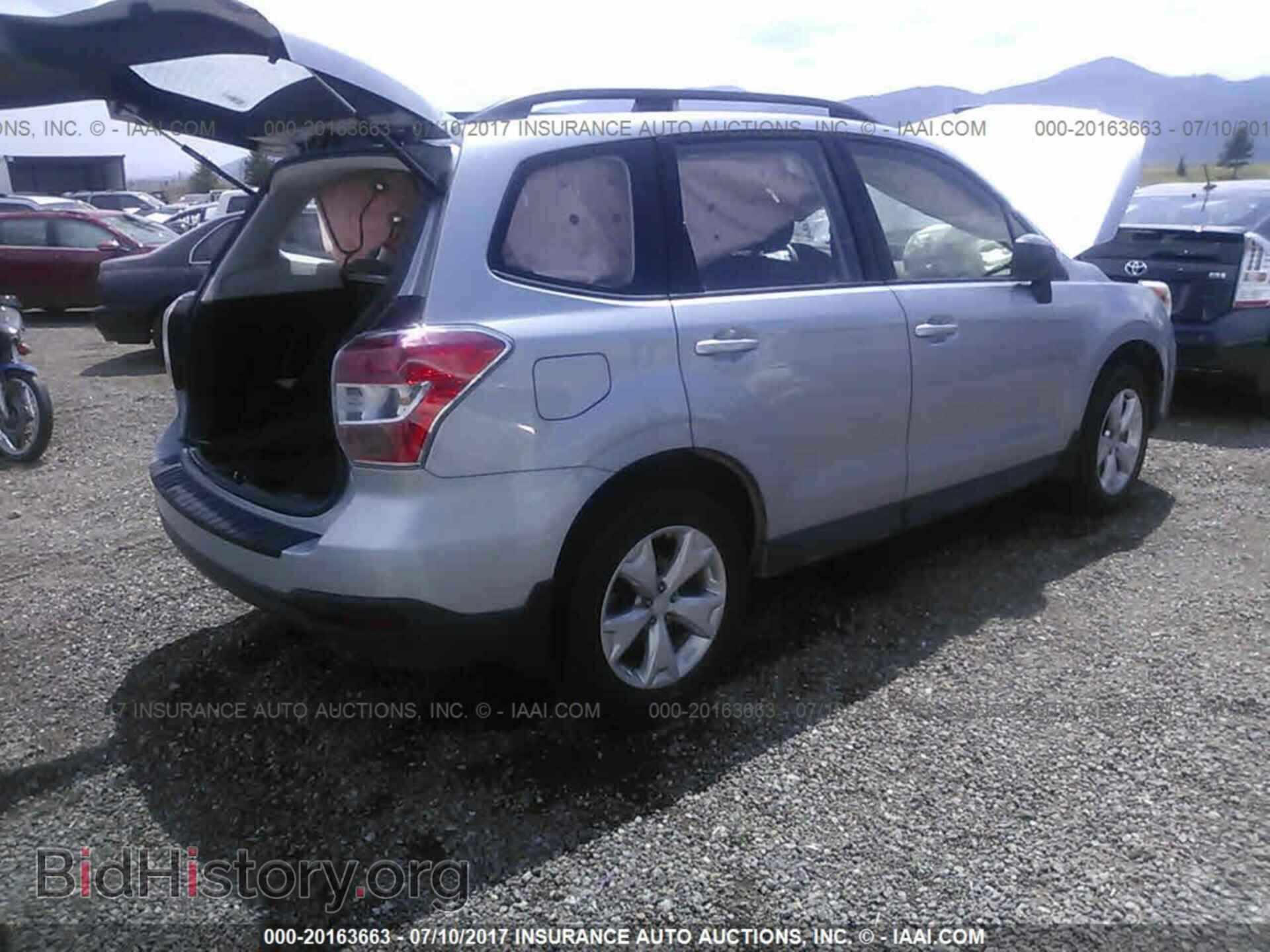 2016 Subaru Forester - VIN: JF2SJABC3GH441895 - Фото 4