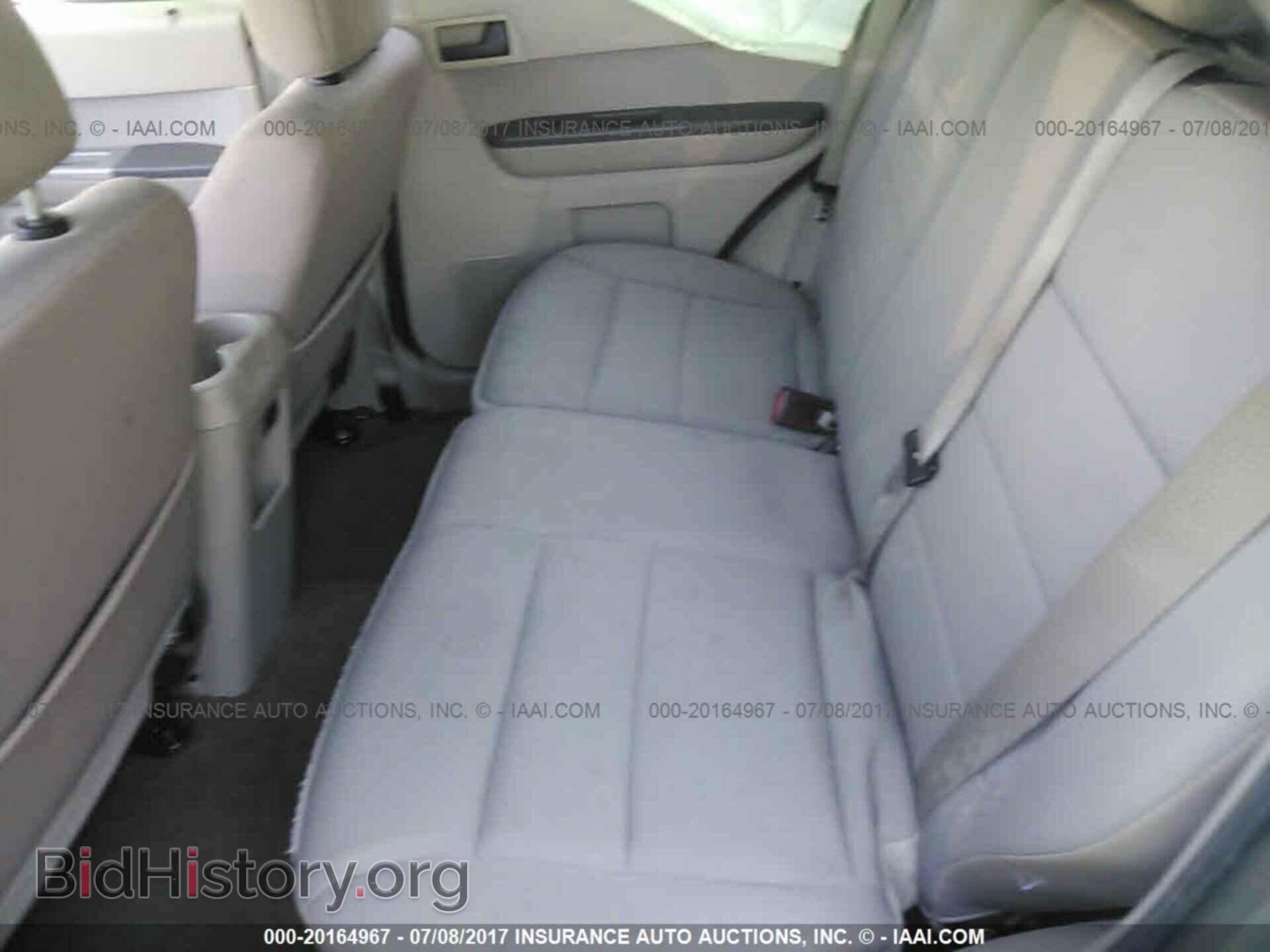 2012 Ford Escape - VIN: 1FMCU0D72CKC17756 - Photo 8
