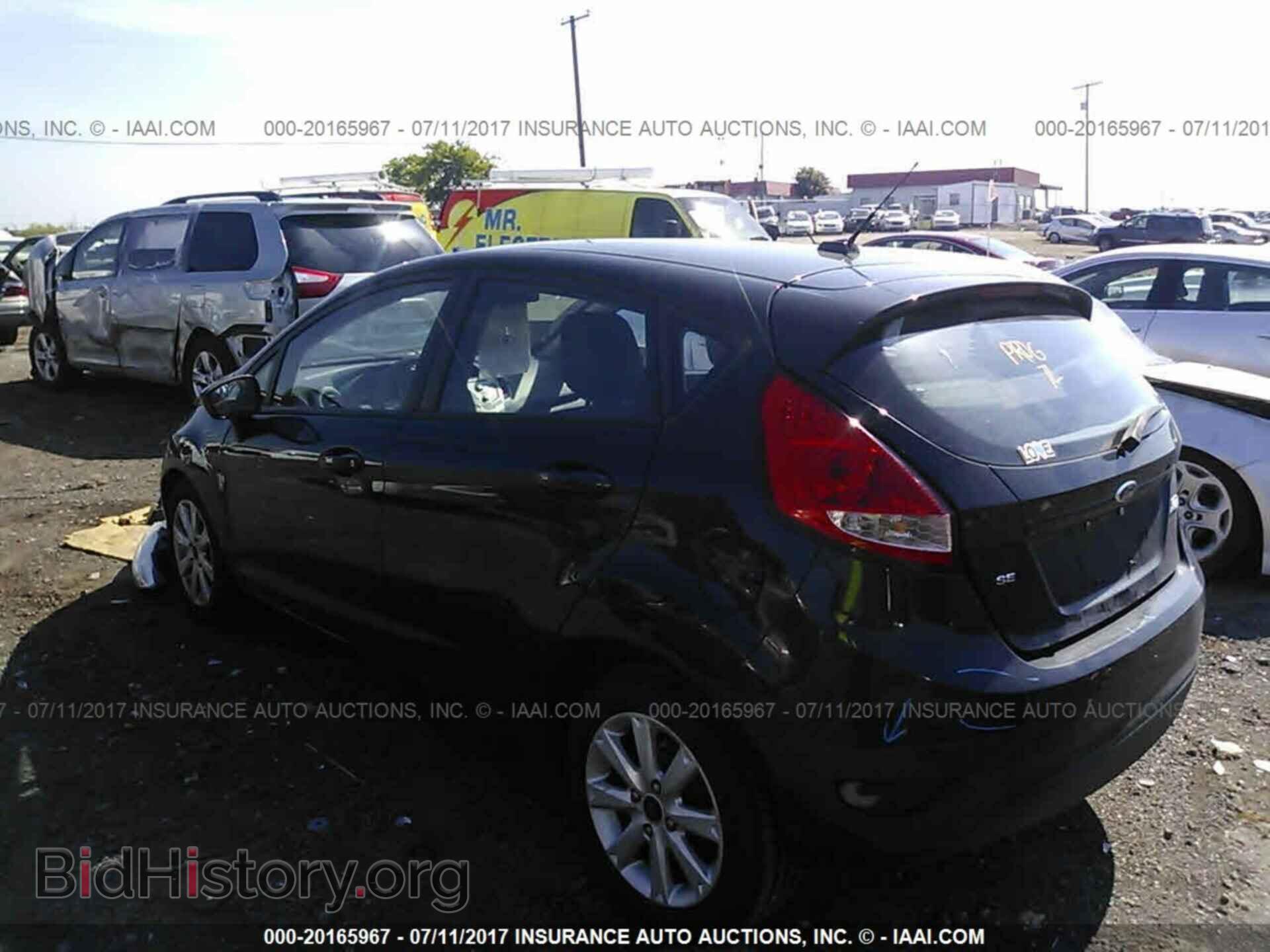 2011 Ford Fiesta - VIN: 3FADP4EJ2BM176074 - Фото 3