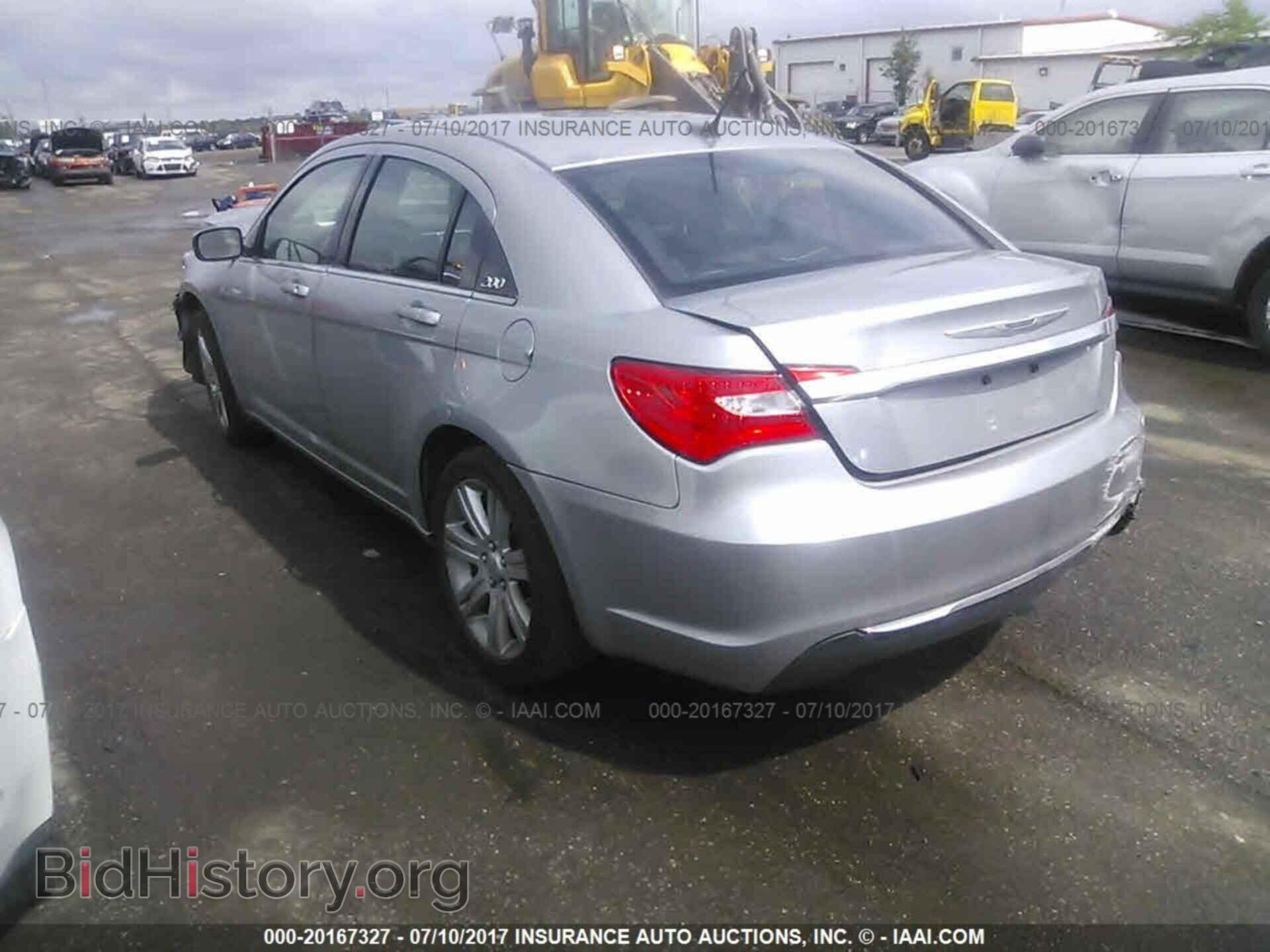 2013 Chrysler 200 - VIN: 1C3CCBAB4DN761739 - Photo 3