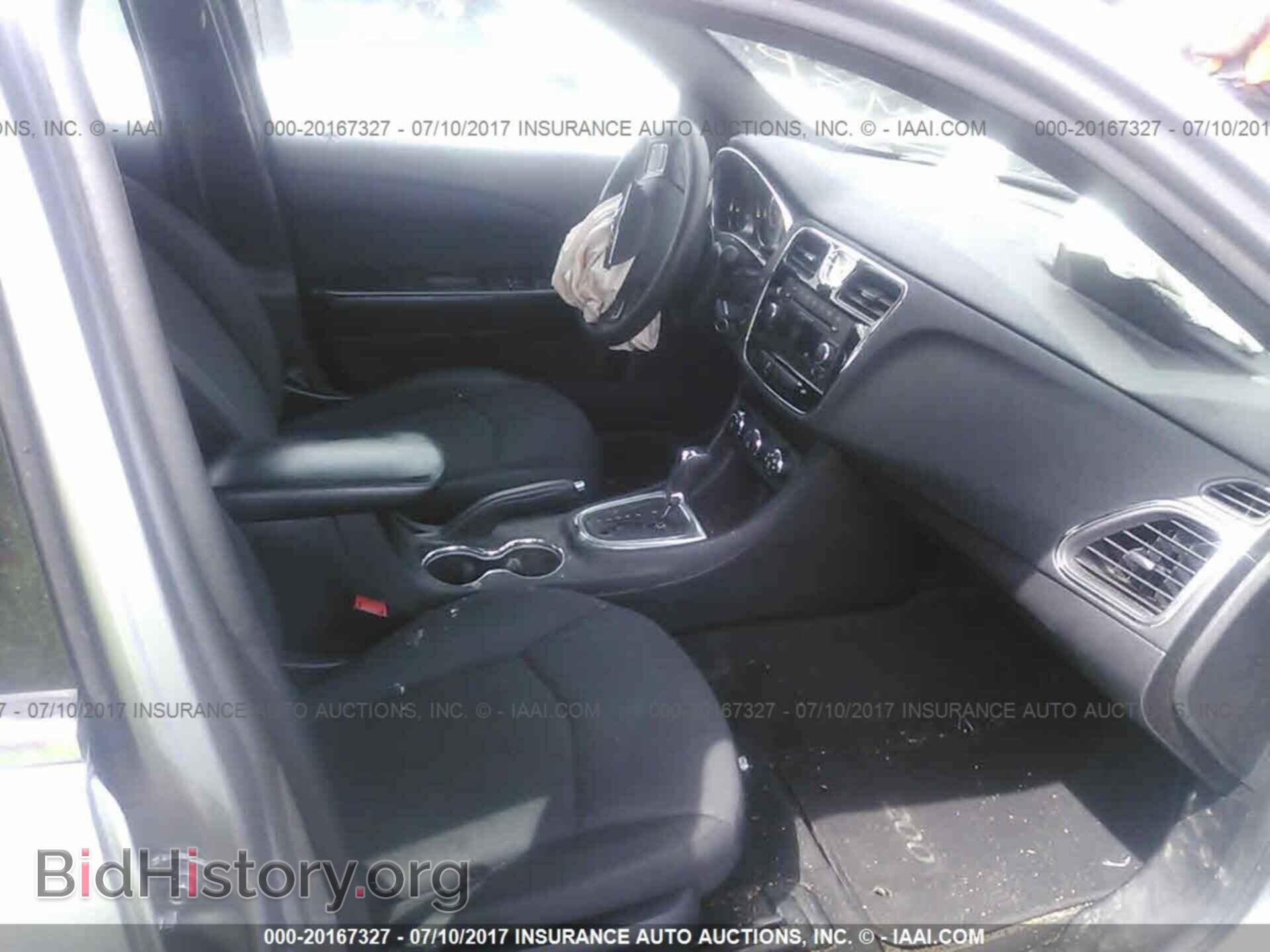 2013 Chrysler 200 - VIN: 1C3CCBAB4DN761739 - Photo 5