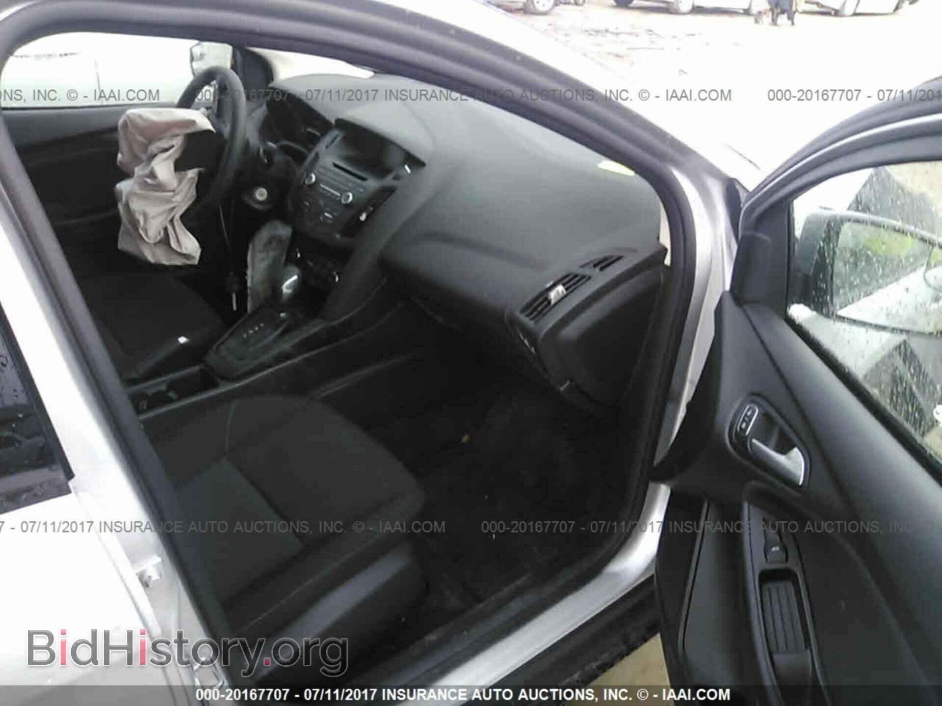 2017 Ford Focus - VIN: 1FADP3F24HL251787 - Photo 5
