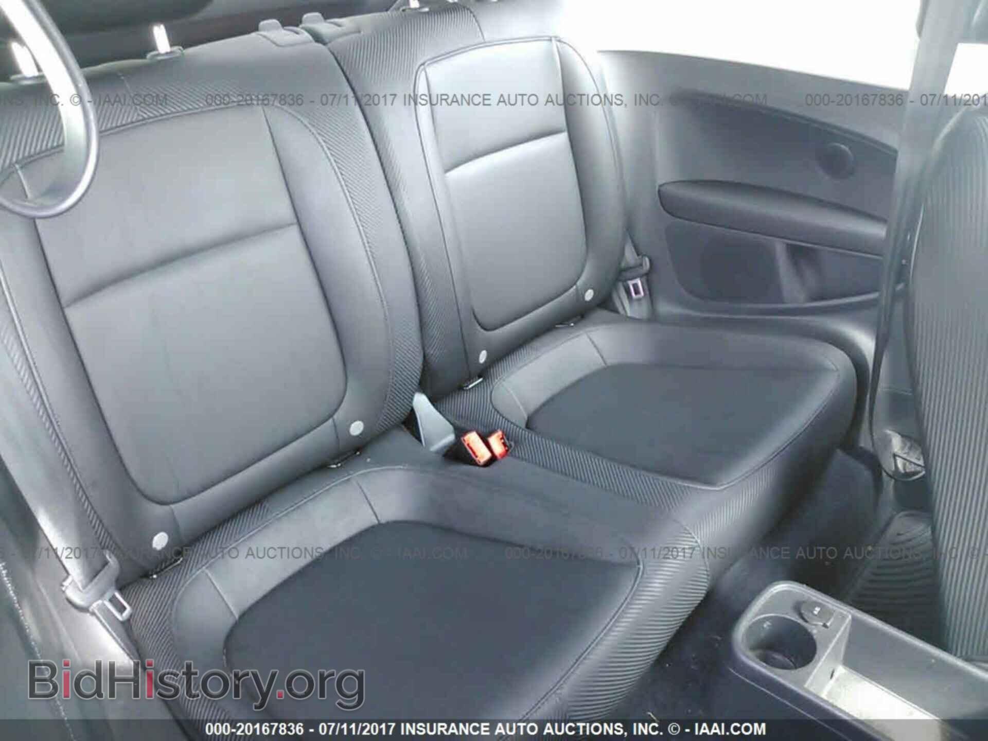 2012 Volkswagen Beetle - VIN: 3VWJP7AT8CM643504 - Фото 8