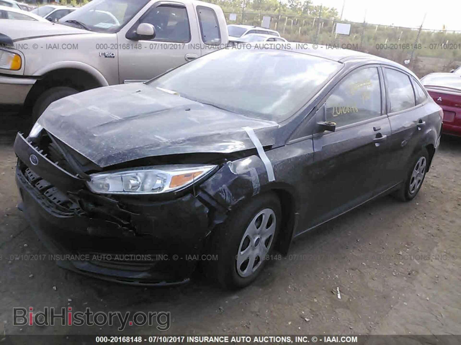 2016 Ford Focus - VIN: 1FADP3E2XGL216042 - Фото 2
