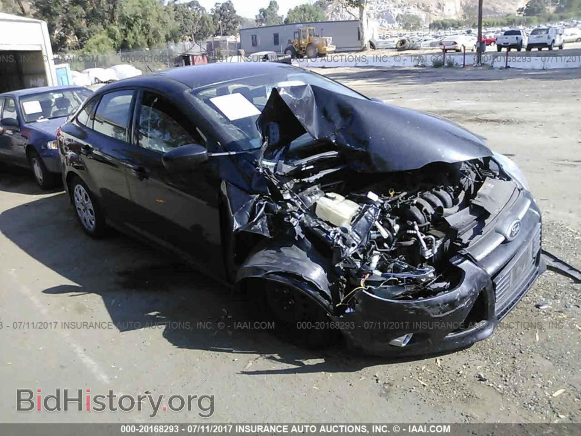 Photo 1FAHP3F28CL362482 - Ford Focus 2012