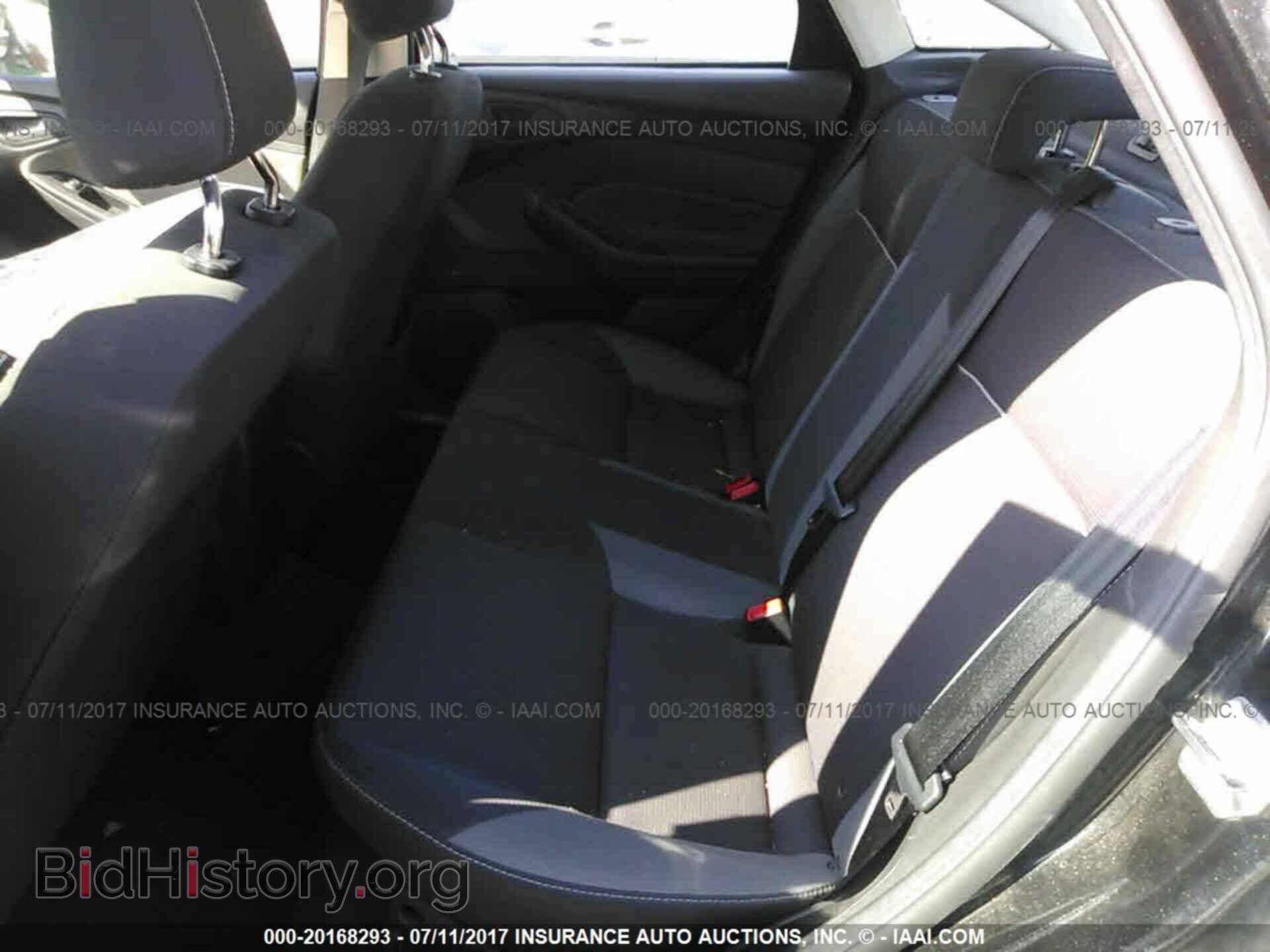 2012 Ford Focus - VIN: 1FAHP3F28CL362482 - Photo 8