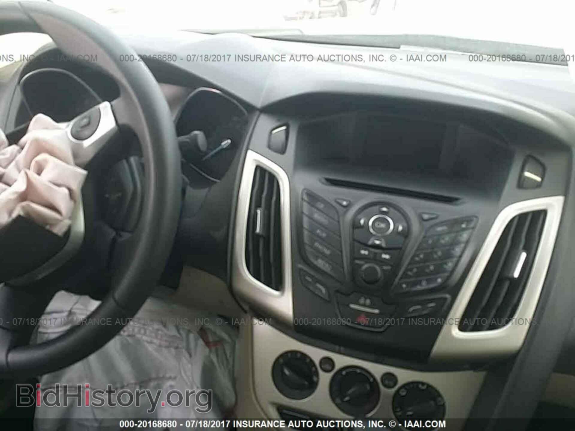 2013 Ford Focus - VIN: 1FADP3F21DL132220 - Photo 5