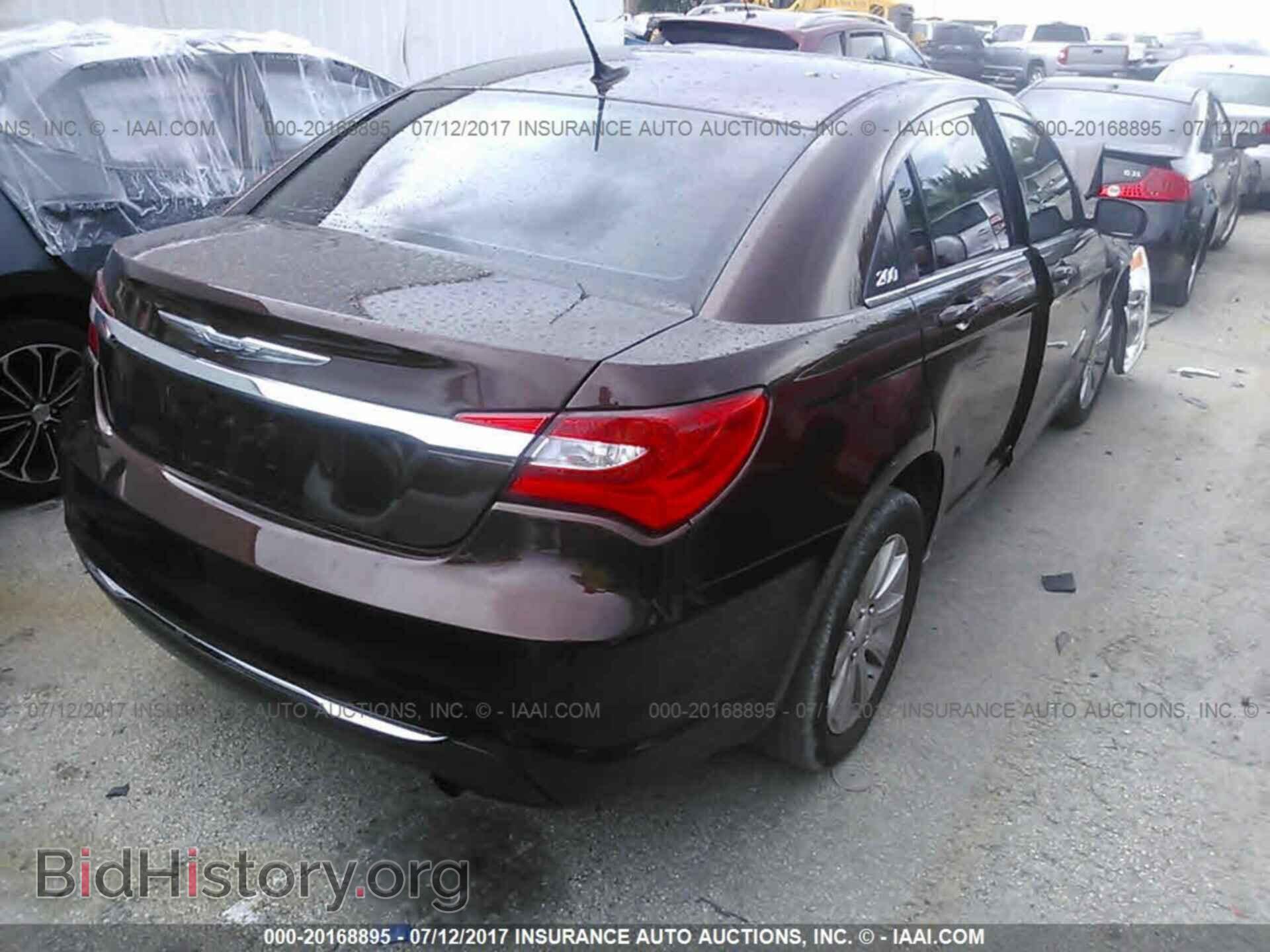 2013 Chrysler 200 - VIN: 1C3CCBBB7DN695072 - Photo 4
