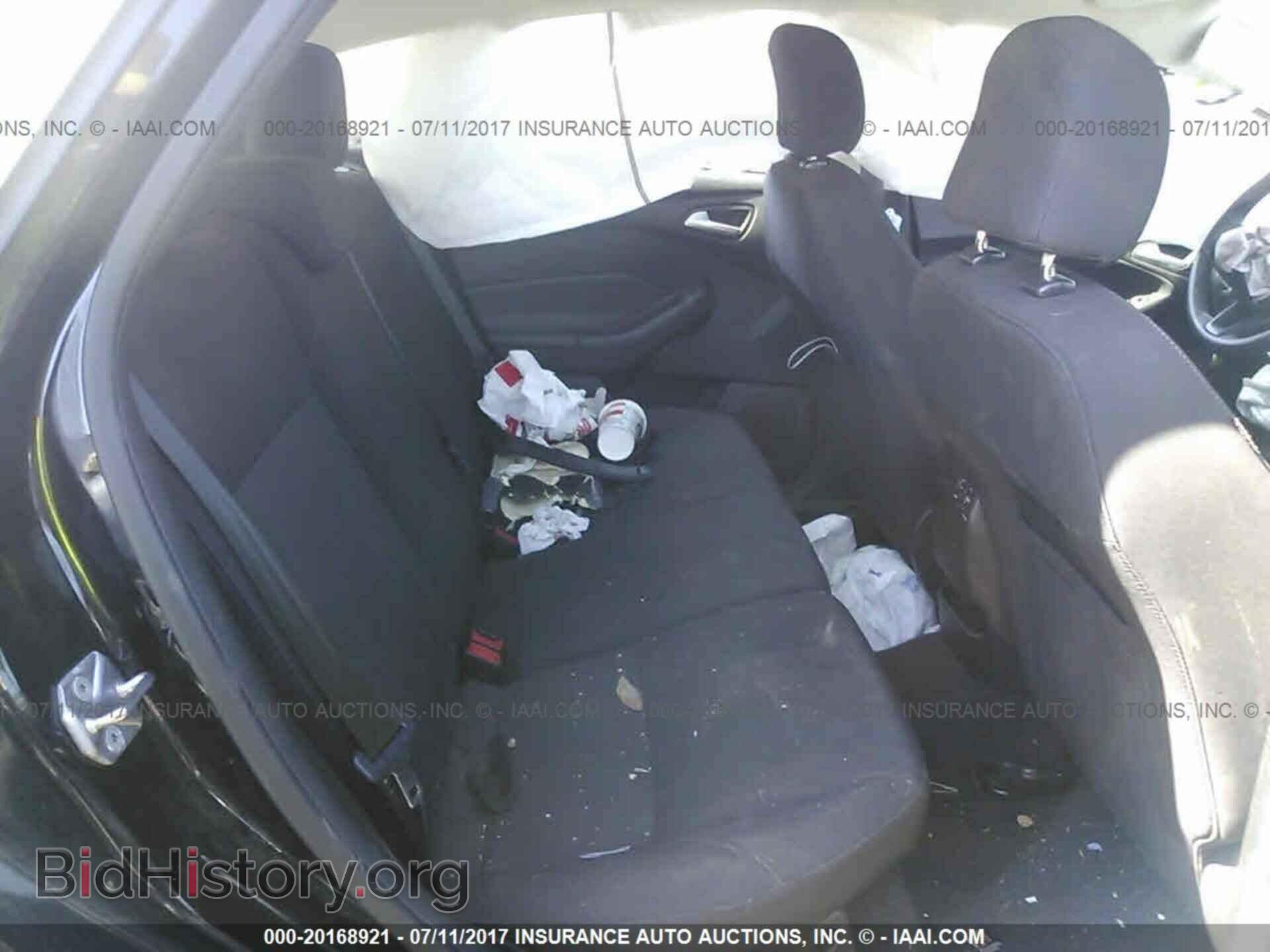 2016 Ford Focus - VIN: 1FADP3K21GL264288 - Фото 8