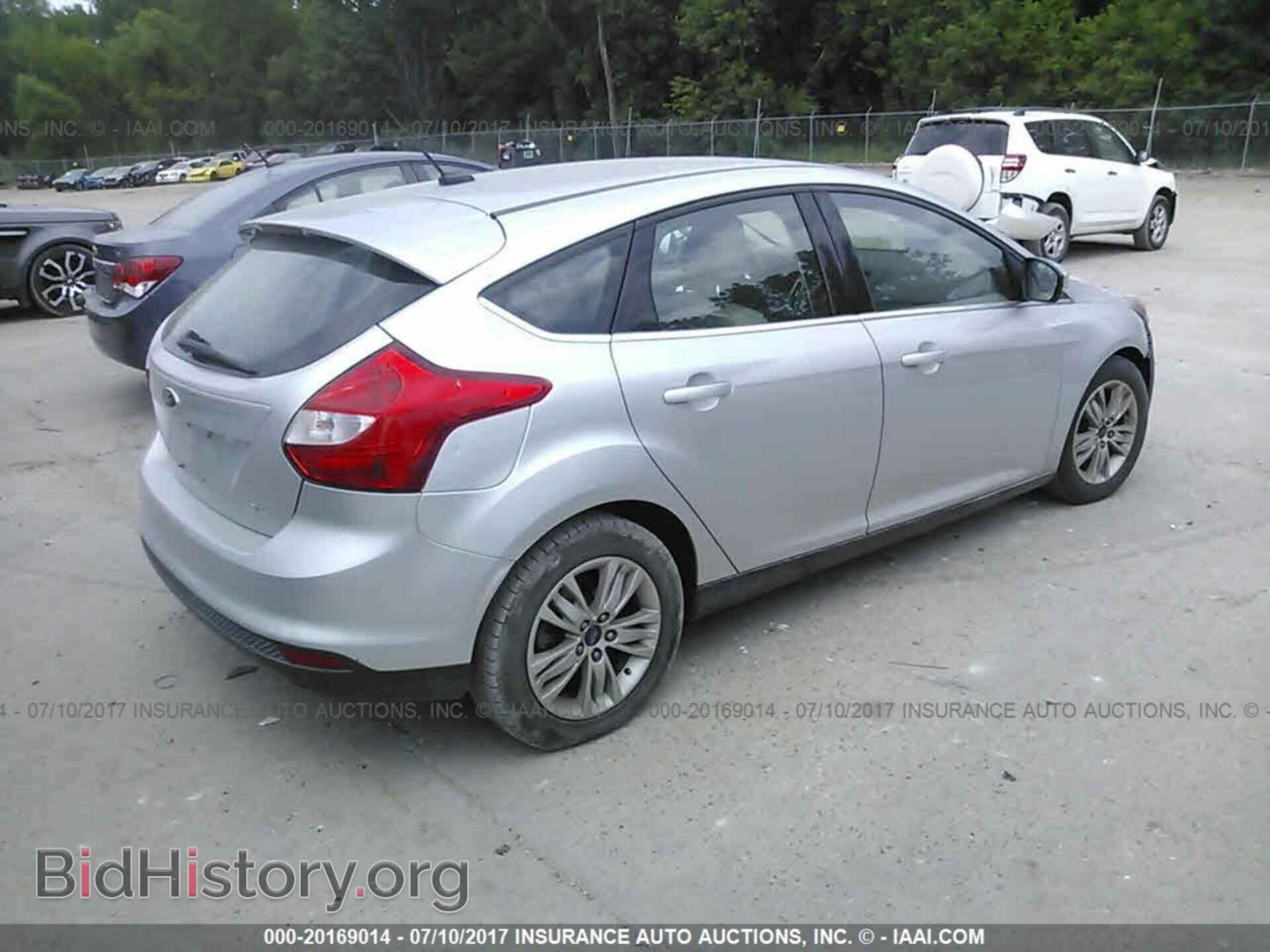 2012 Ford Focus - VIN: 1FAHP3M2XCL344326 - Photo 4